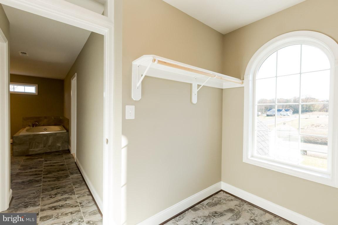 CANTERLEIGH - Residential