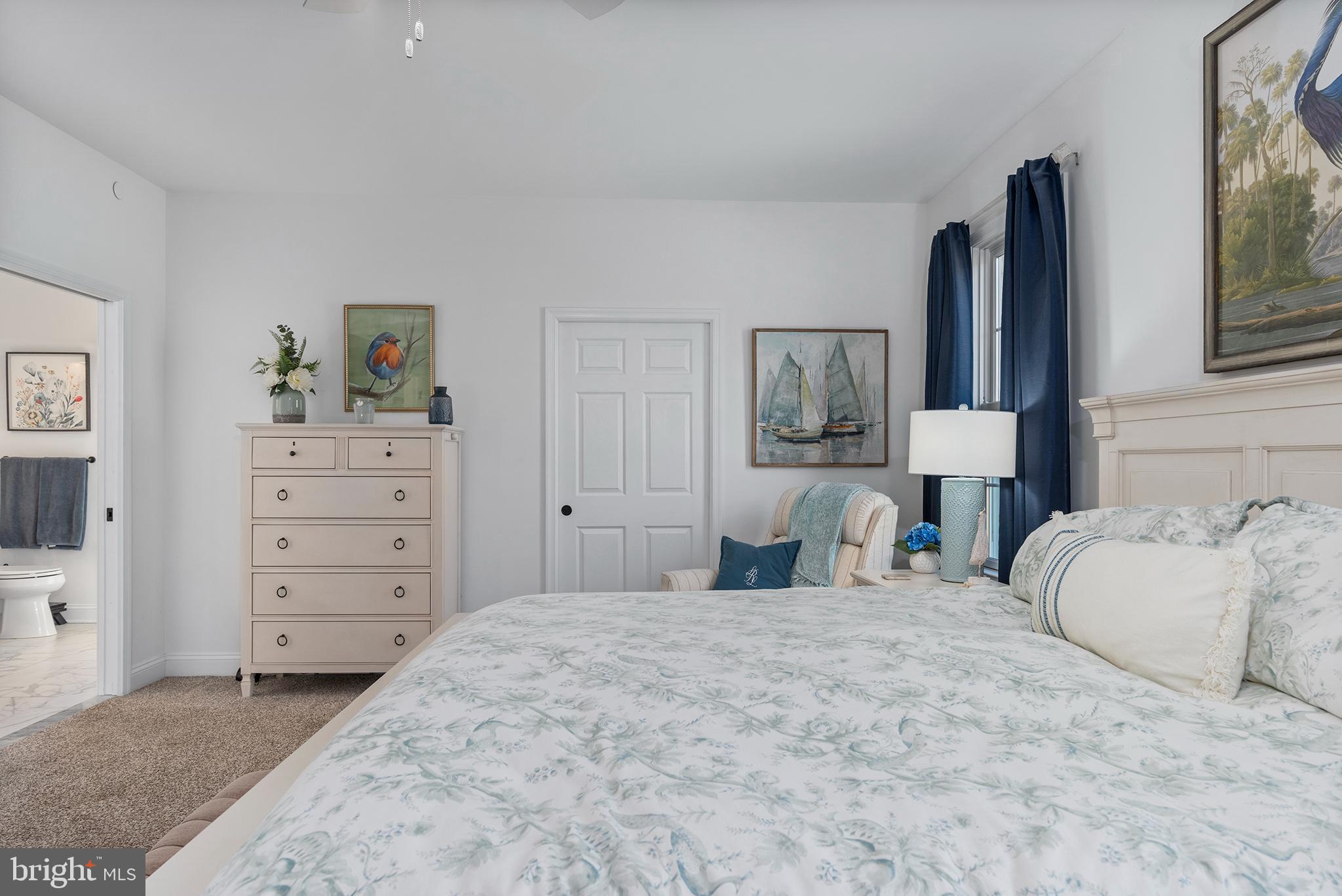 AUTUMN WOODS - Residential