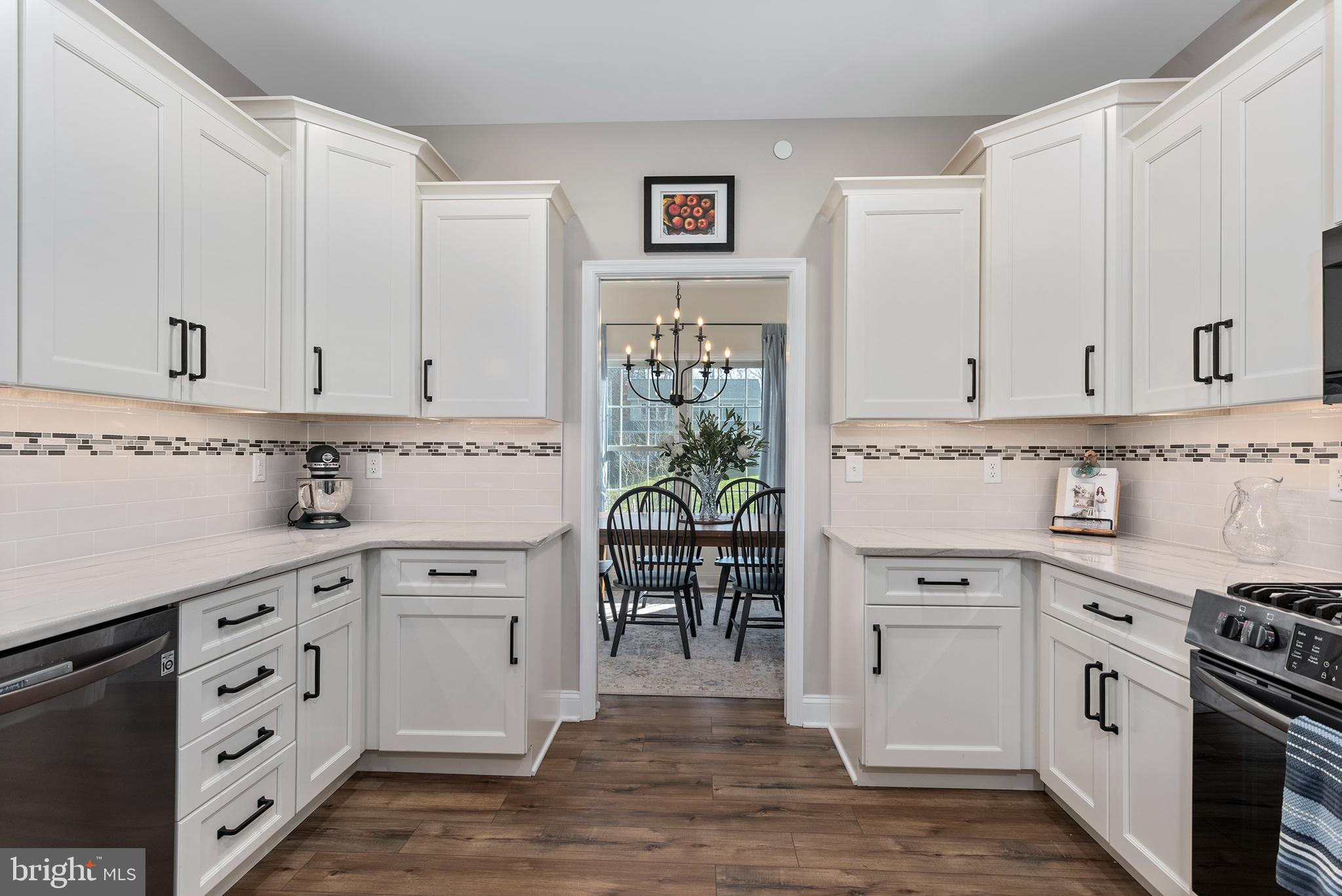 AUTUMN WOODS - Residential