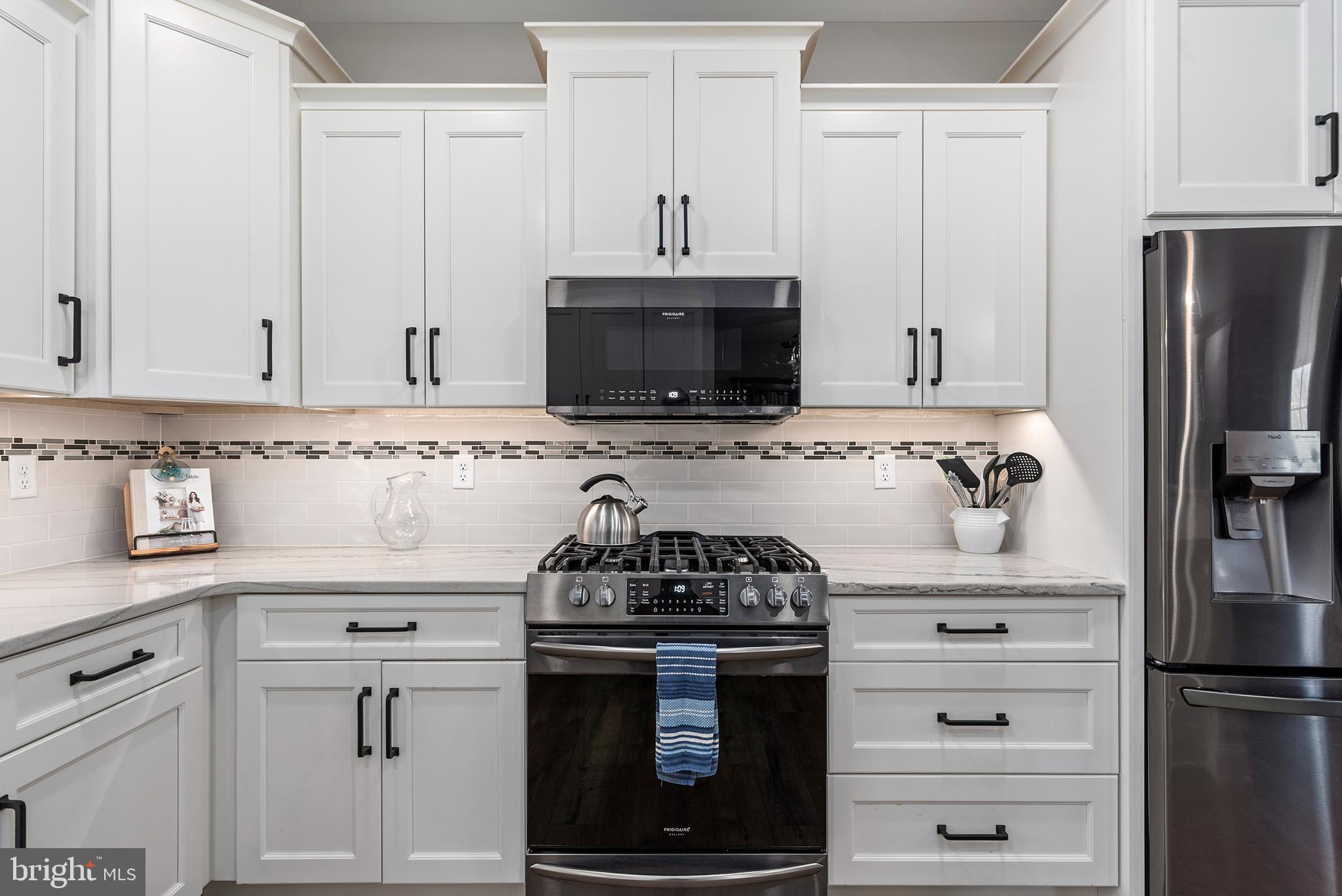 AUTUMN WOODS - Residential