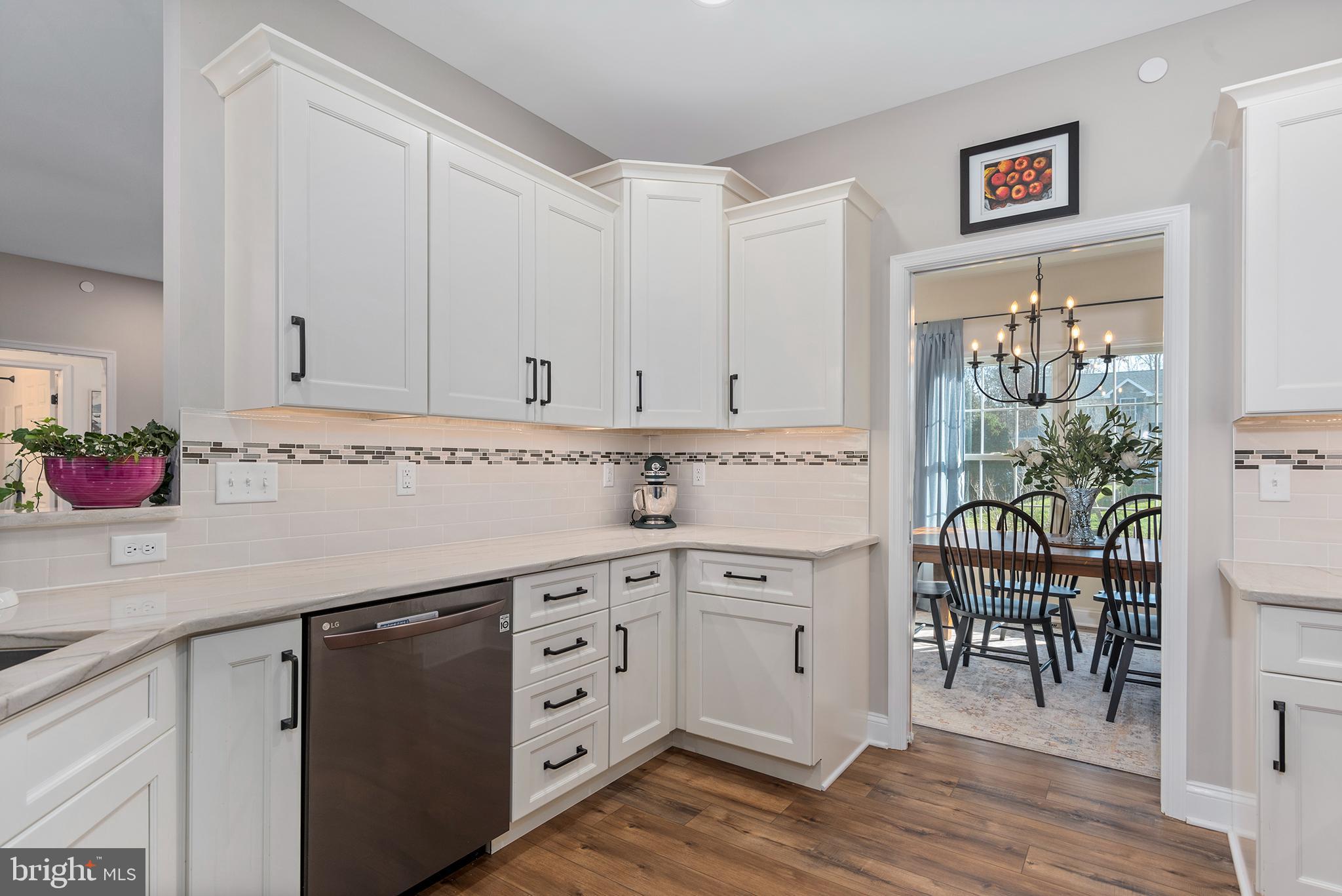 AUTUMN WOODS - Residential