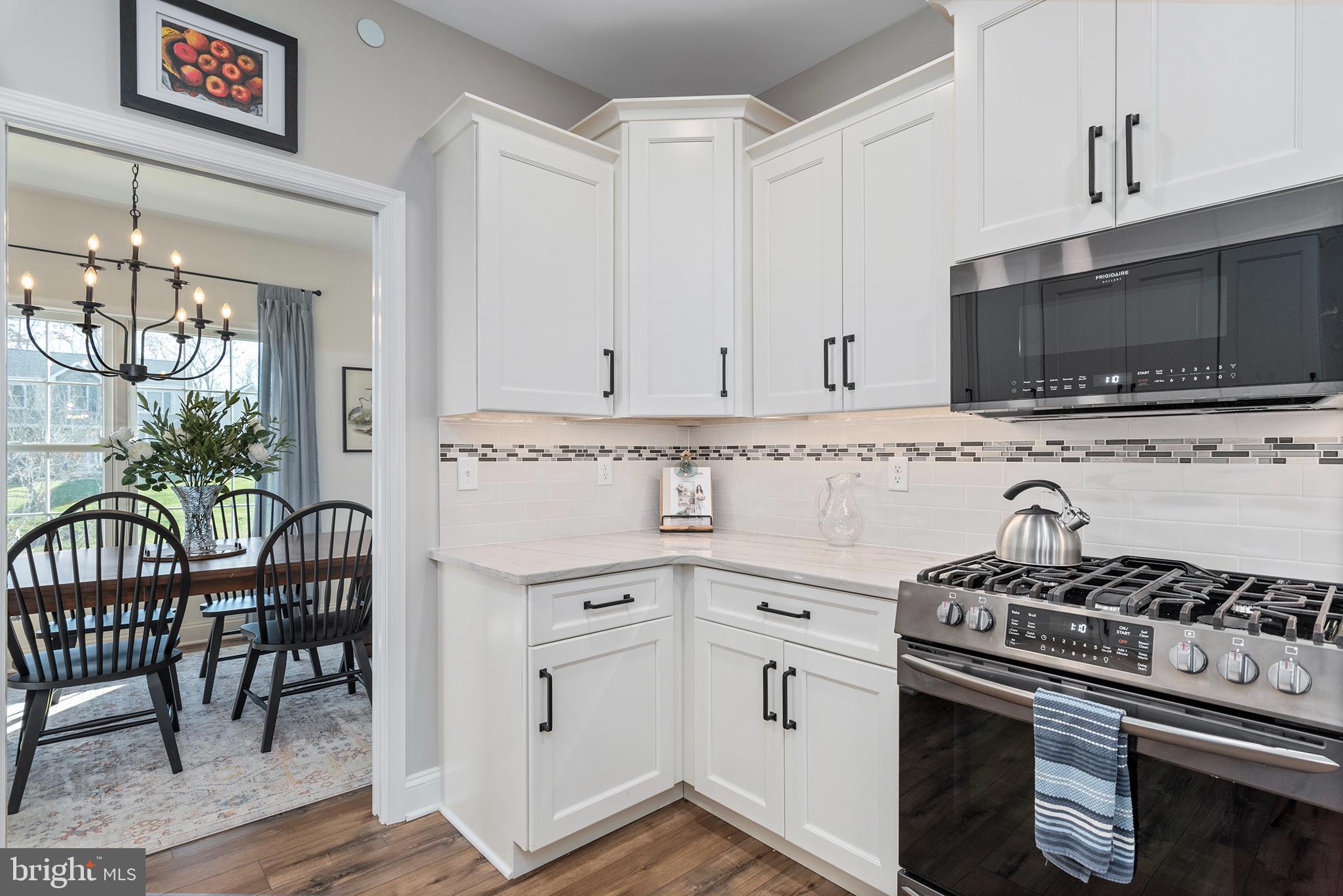 AUTUMN WOODS - Residential