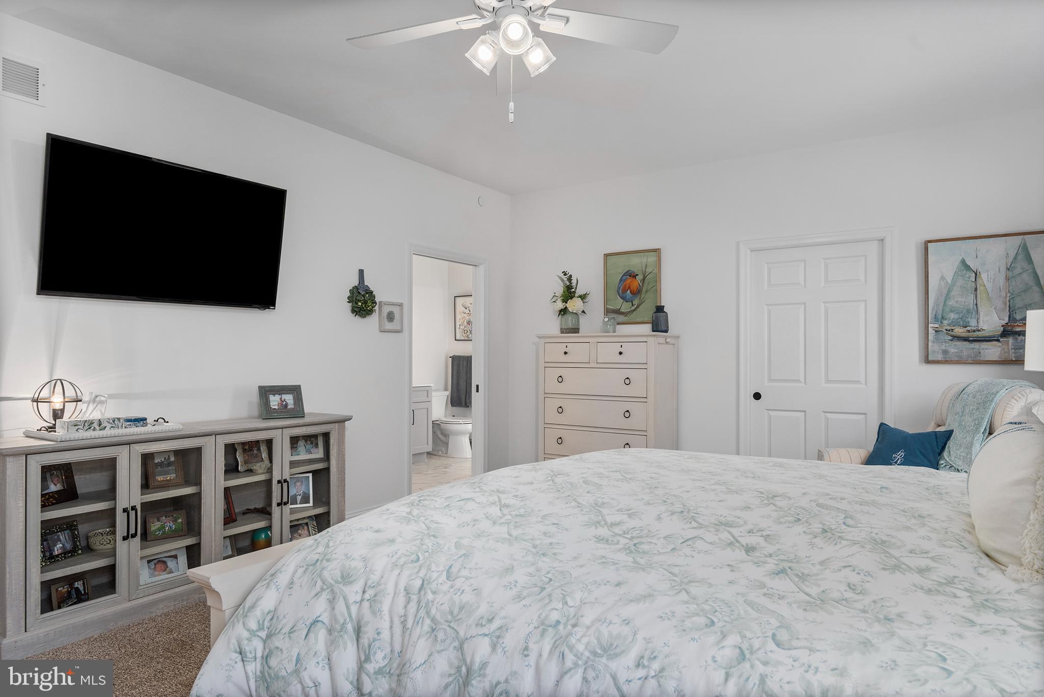 AUTUMN WOODS - Residential