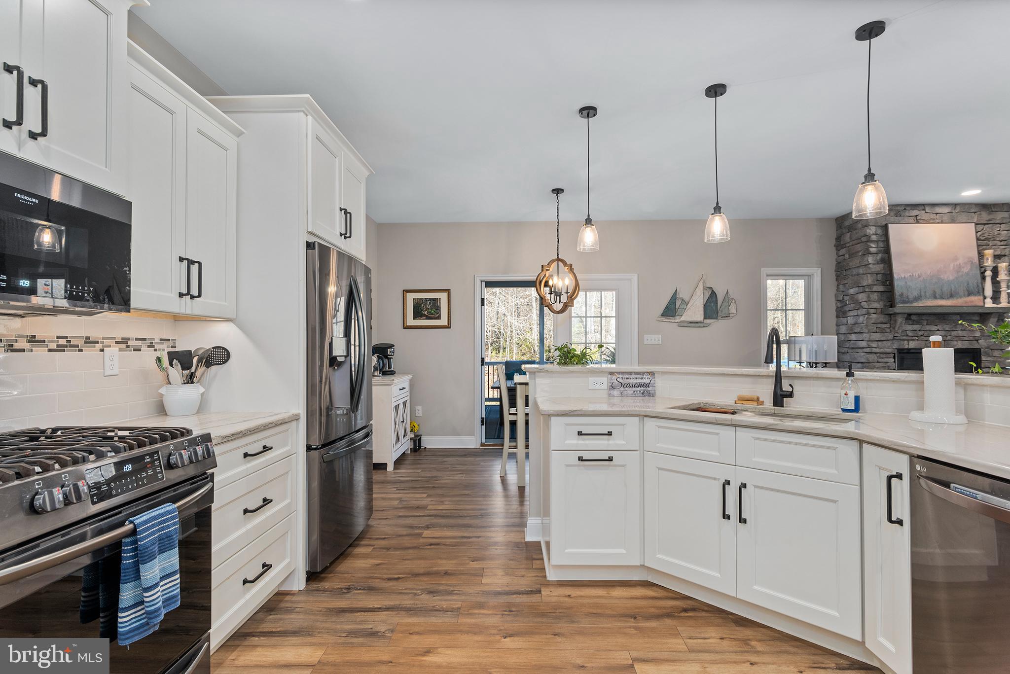 AUTUMN WOODS - Residential