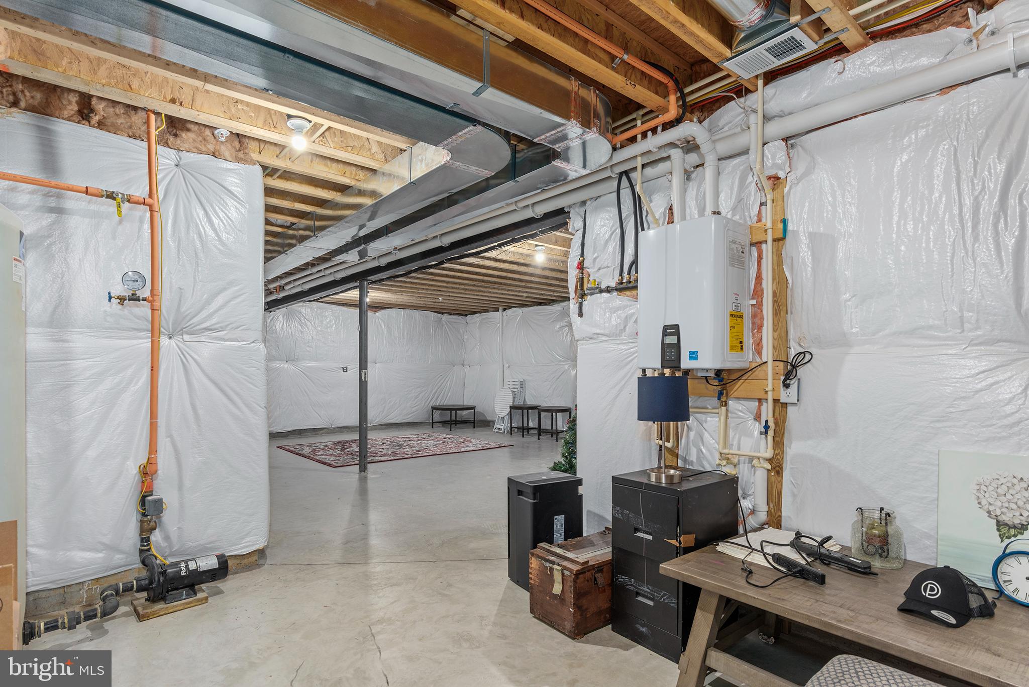 AUTUMN WOODS - Residential