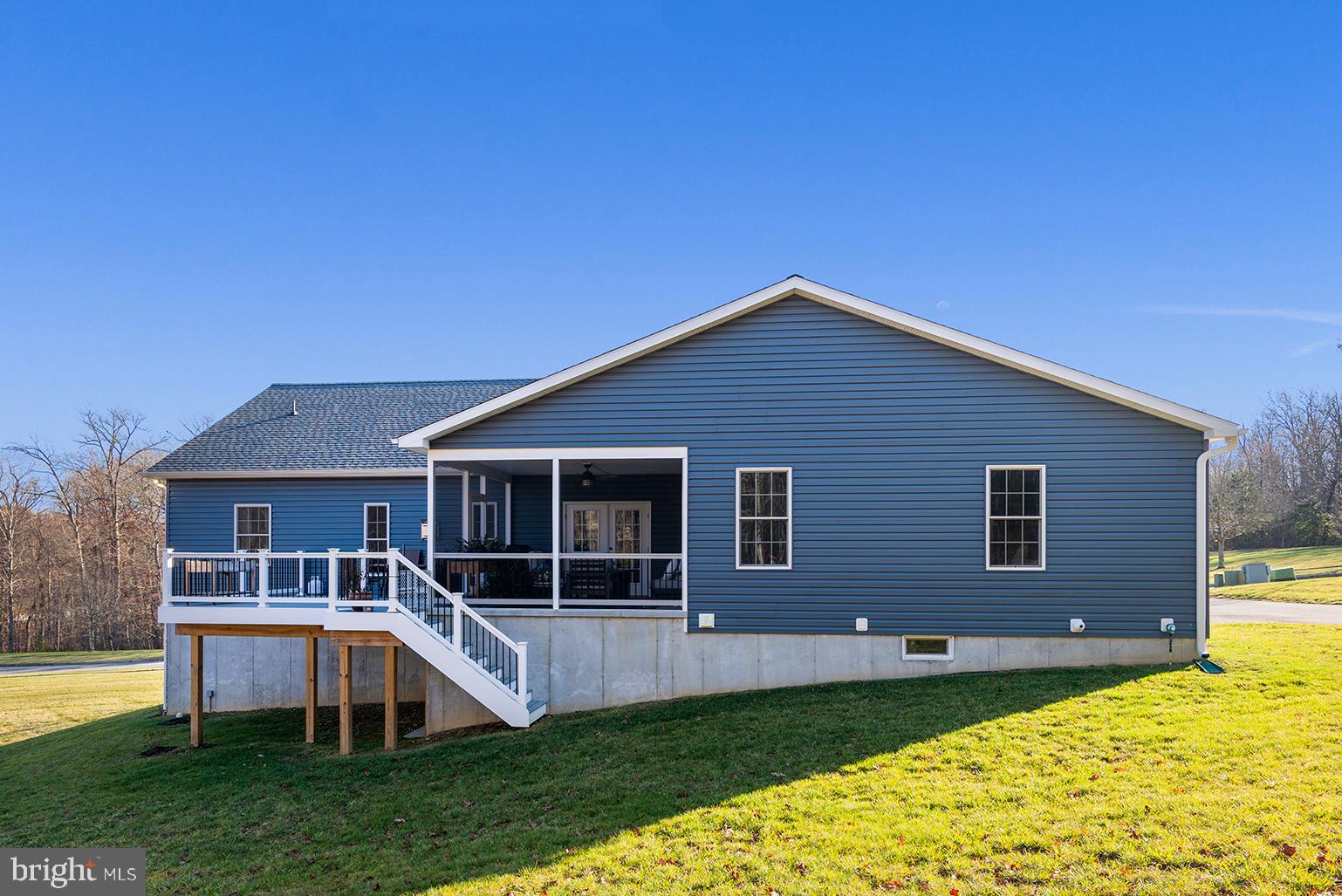 AUTUMN WOODS - Residential