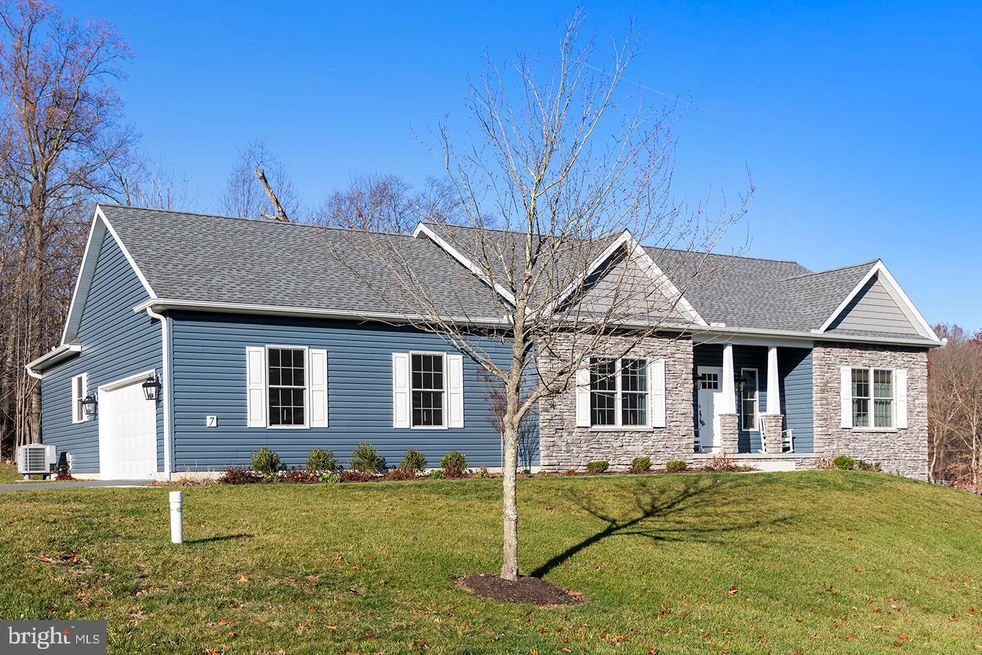 AUTUMN WOODS - Residential