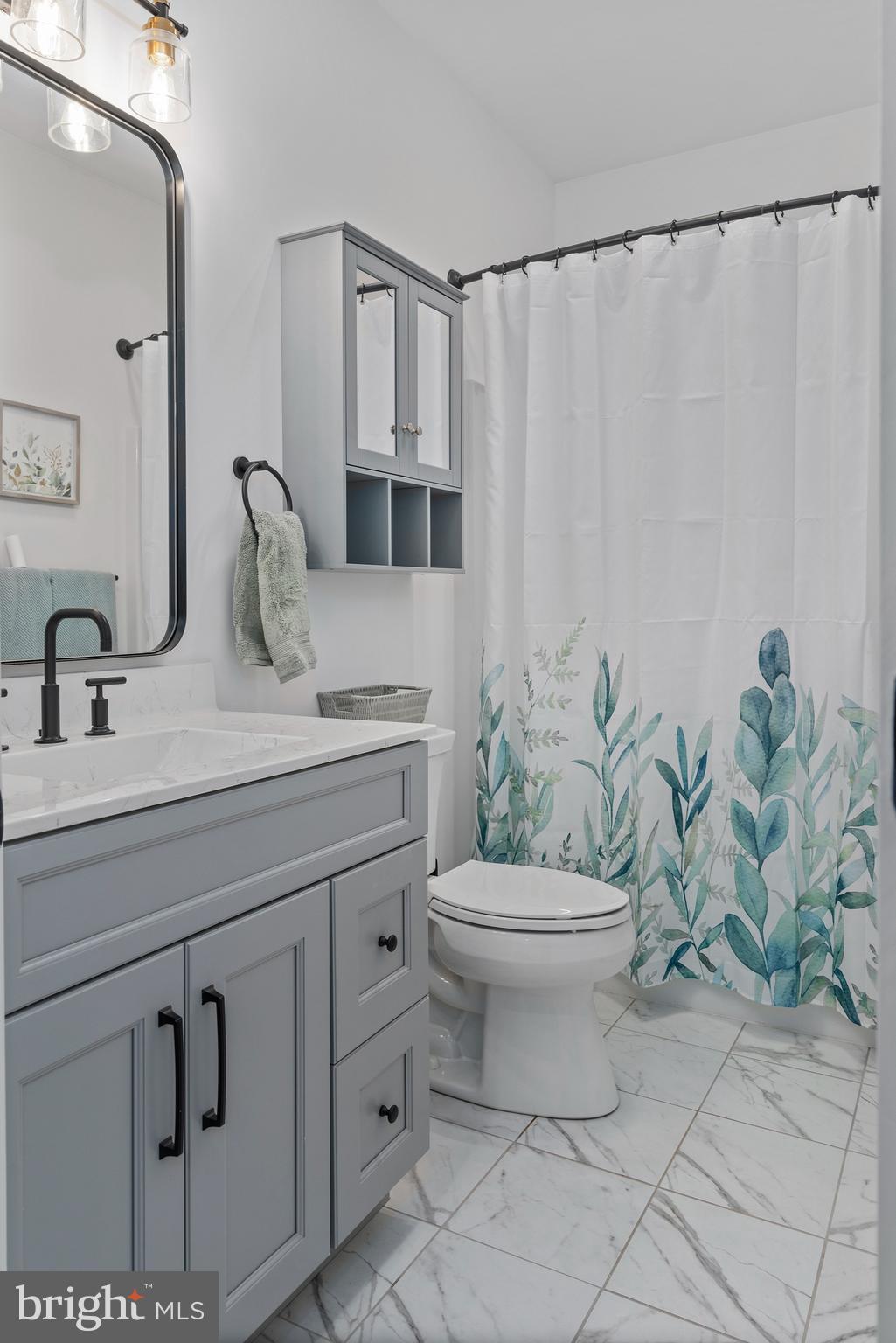 AUTUMN WOODS - Residential