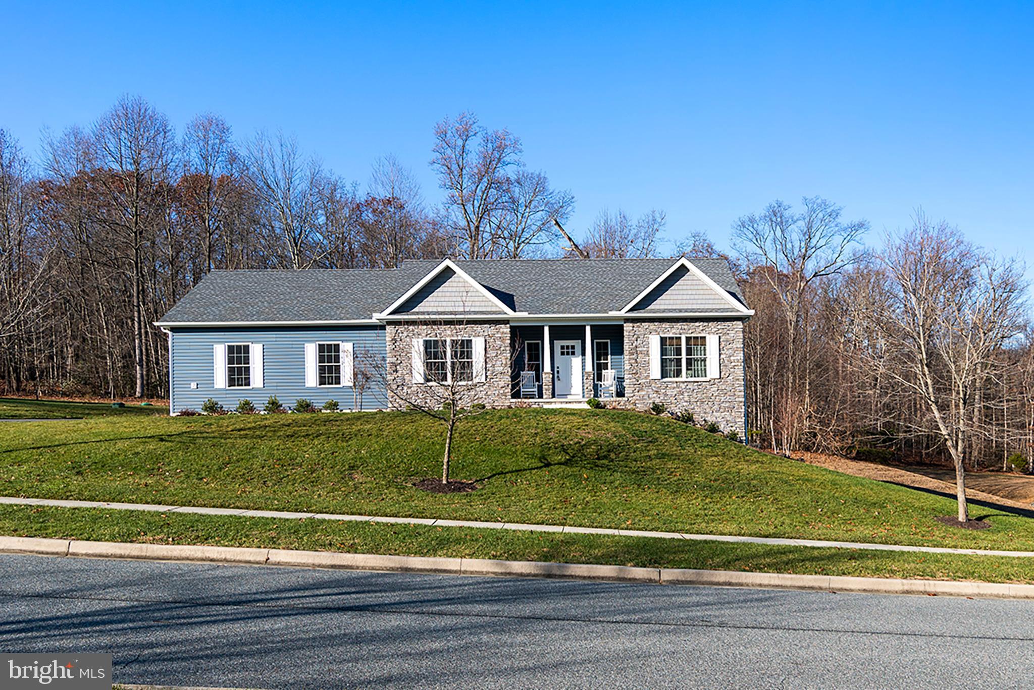 AUTUMN WOODS - Residential