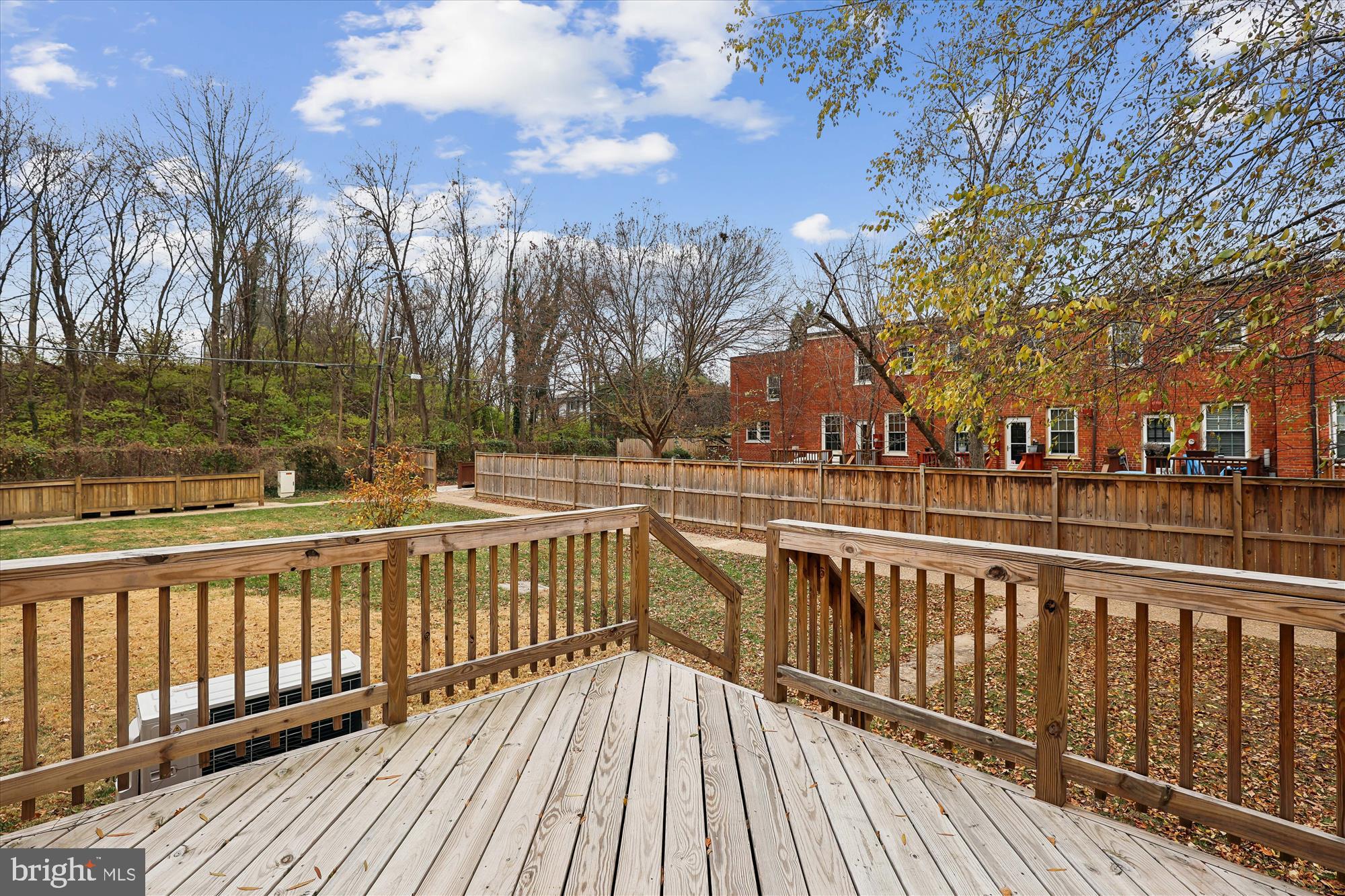 2600 16TH STREET S 696