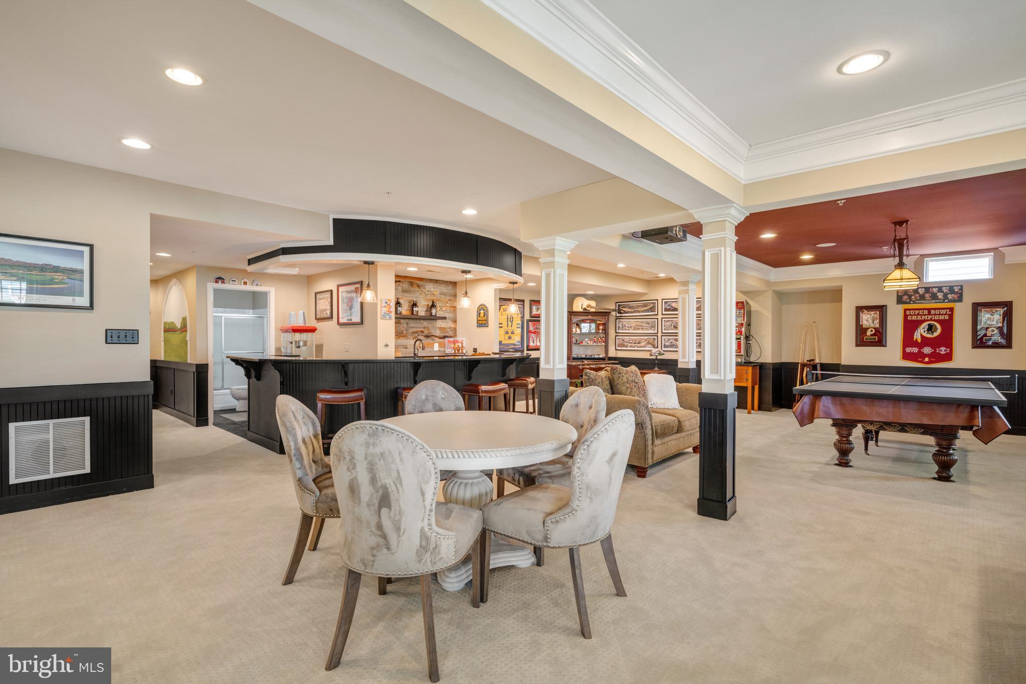 SOUTH RIDING - Residential