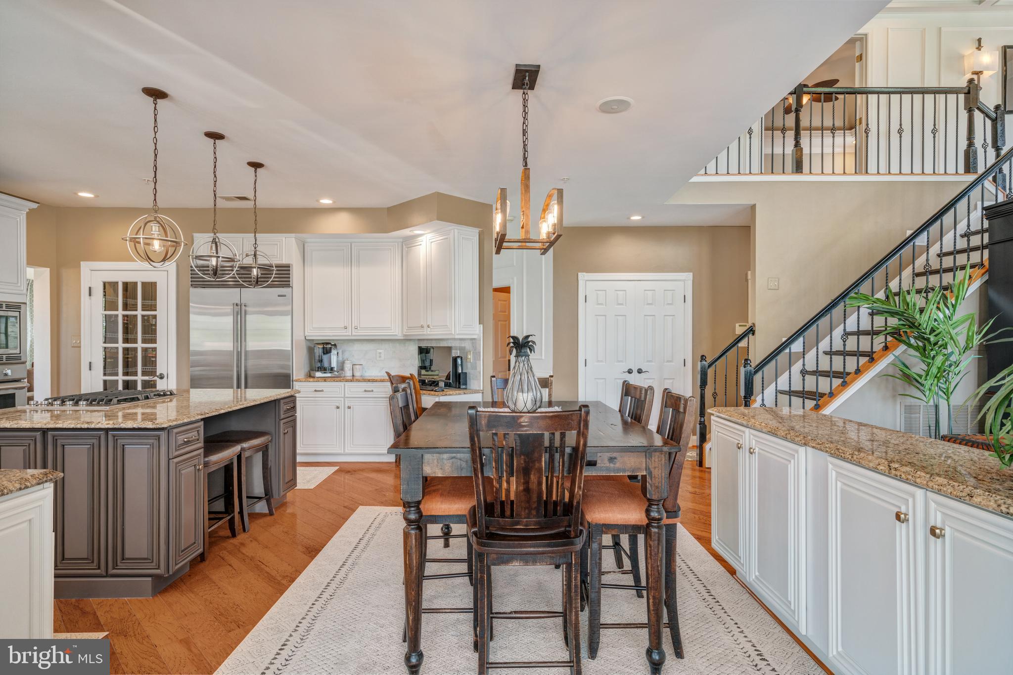 SOUTH RIDING - Residential