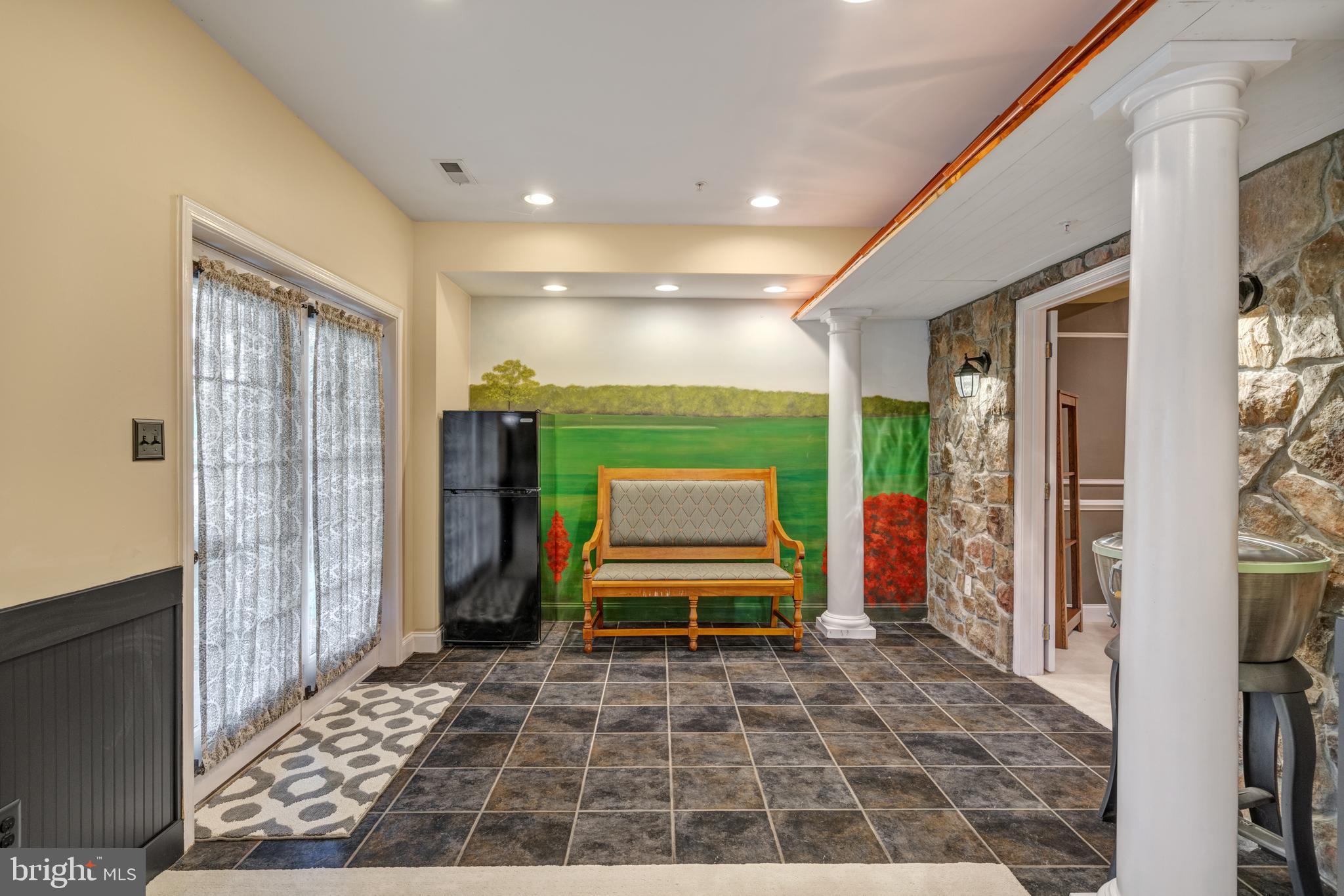 SOUTH RIDING - Residential