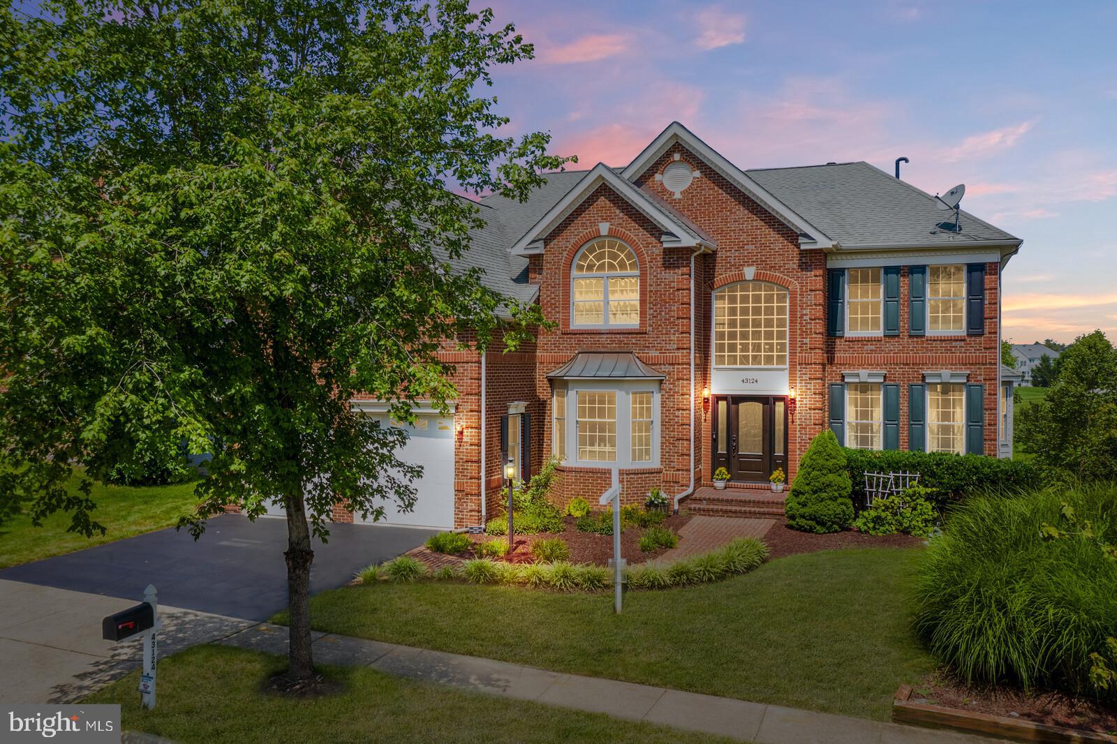 SOUTH RIDING - Residential