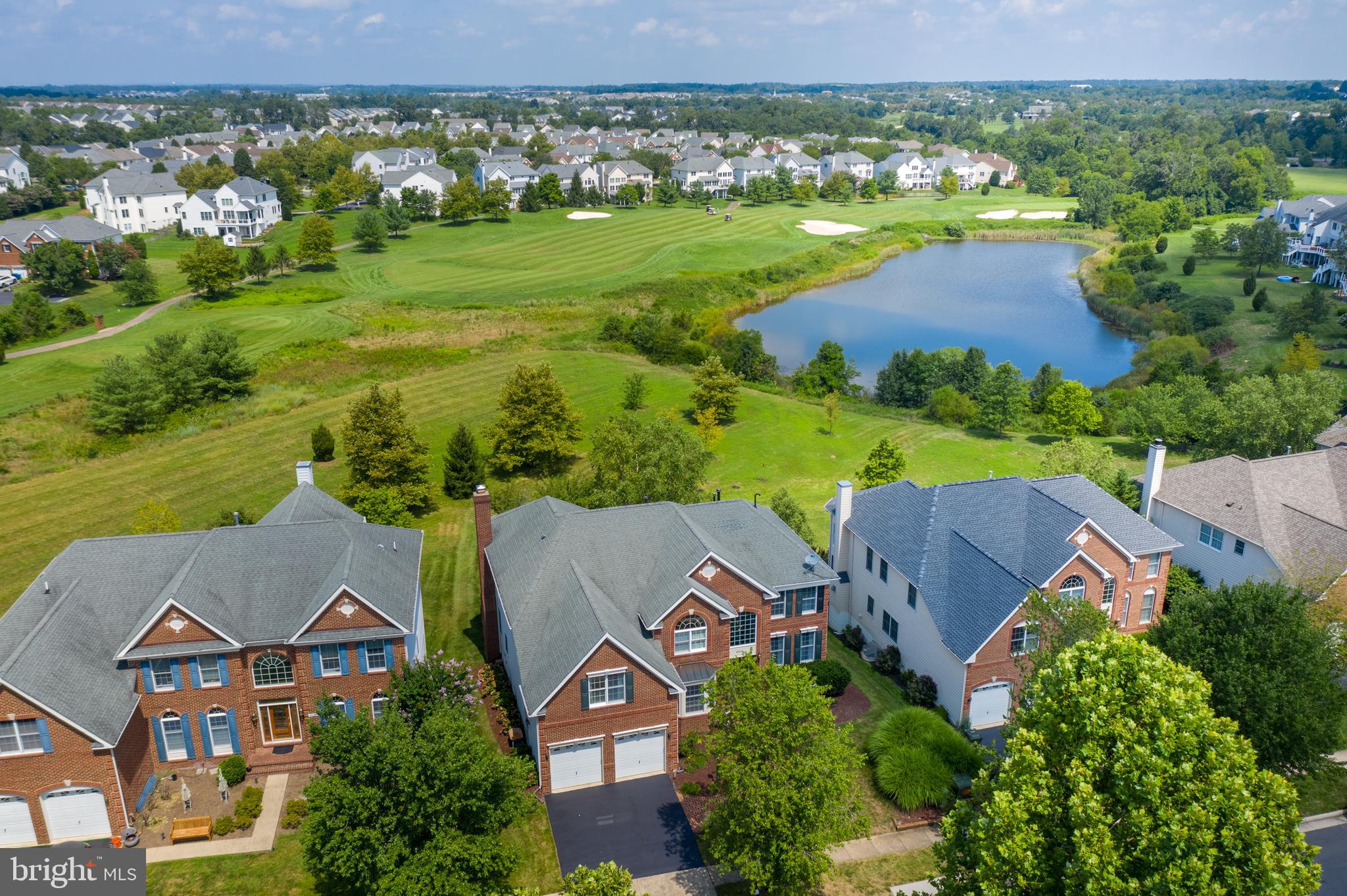SOUTH RIDING - Residential