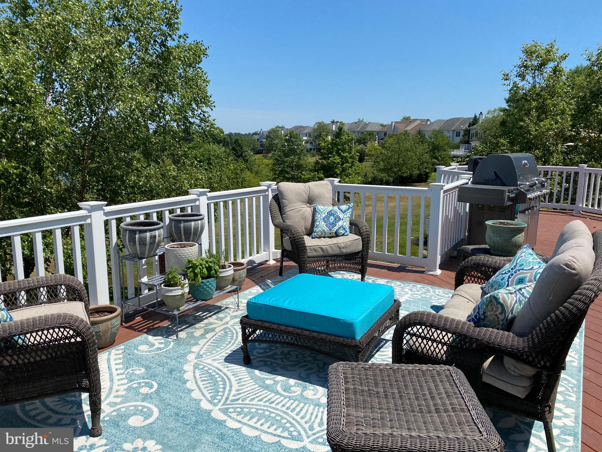 SOUTH RIDING - Residential