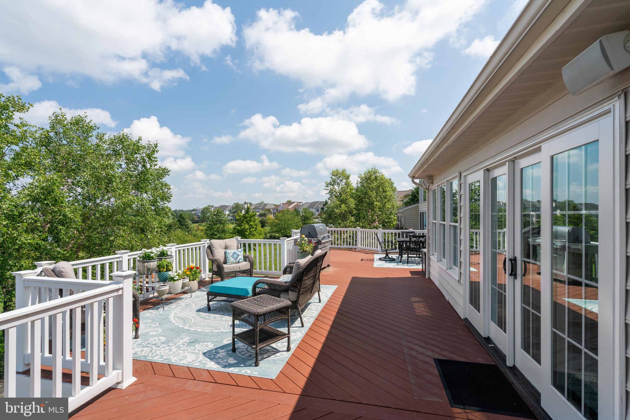 SOUTH RIDING - Residential