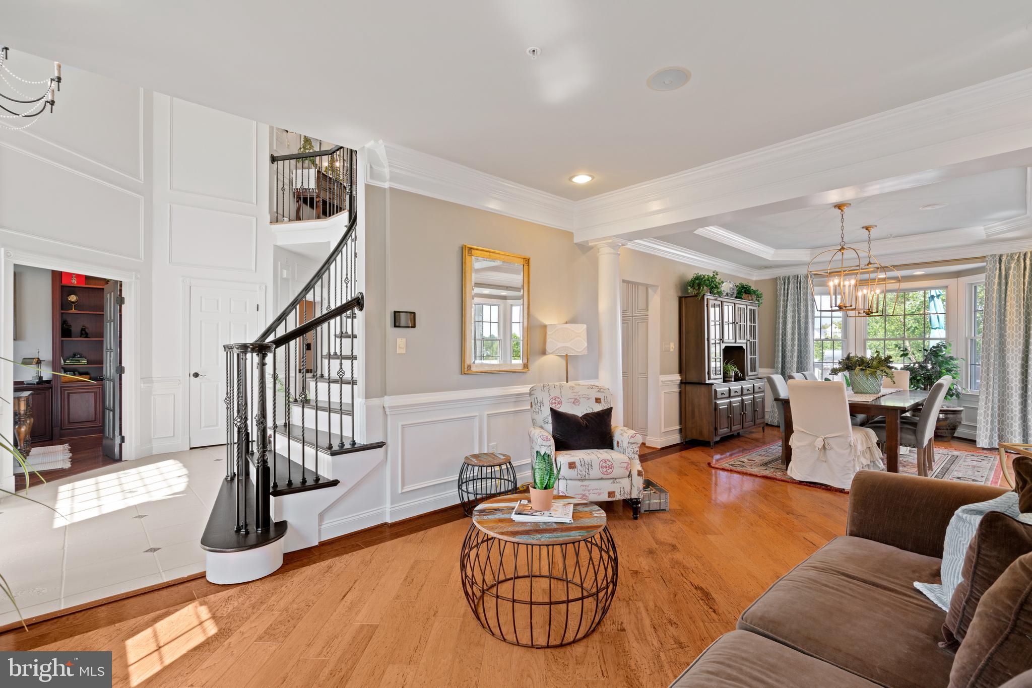 SOUTH RIDING - Residential