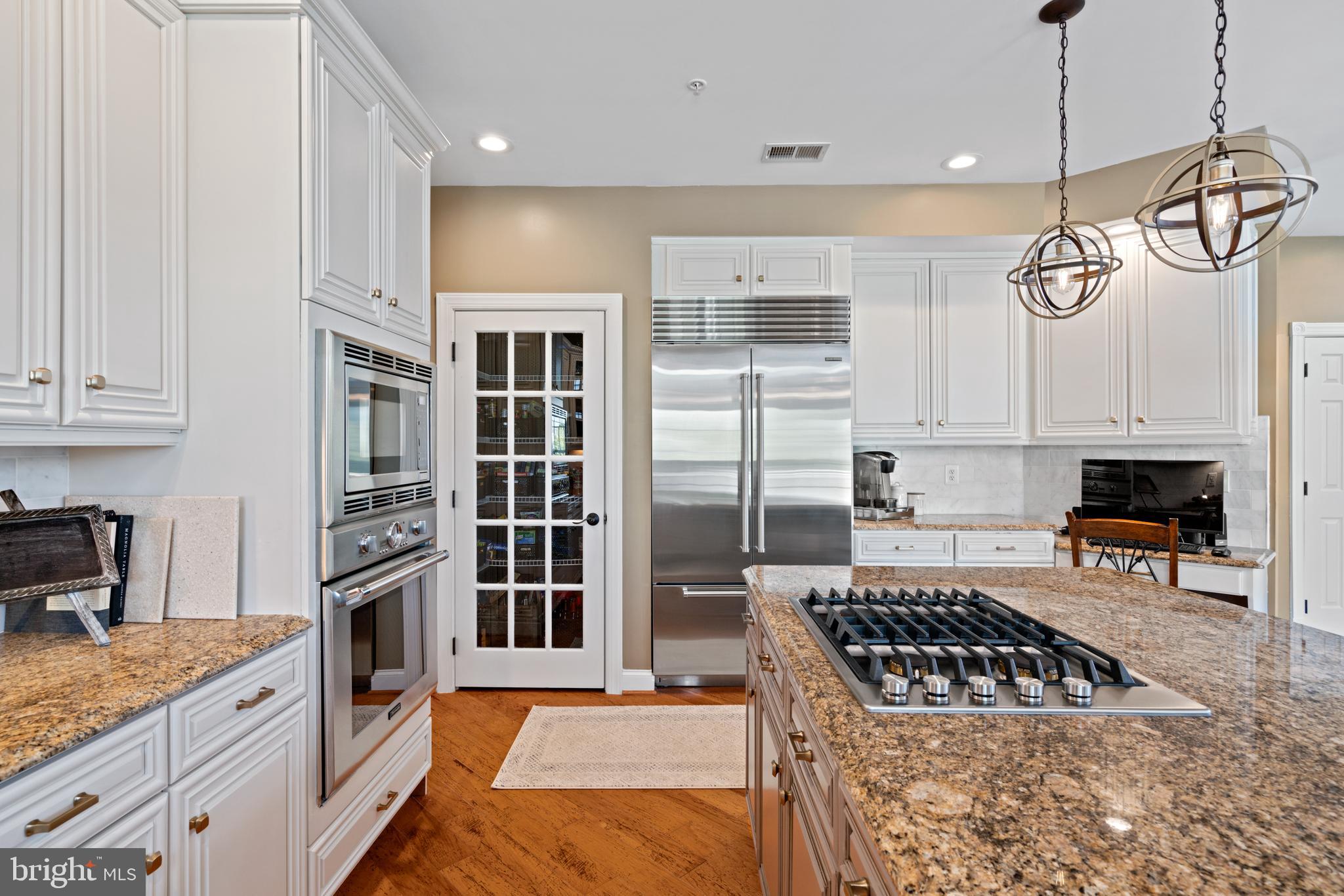 SOUTH RIDING - Residential