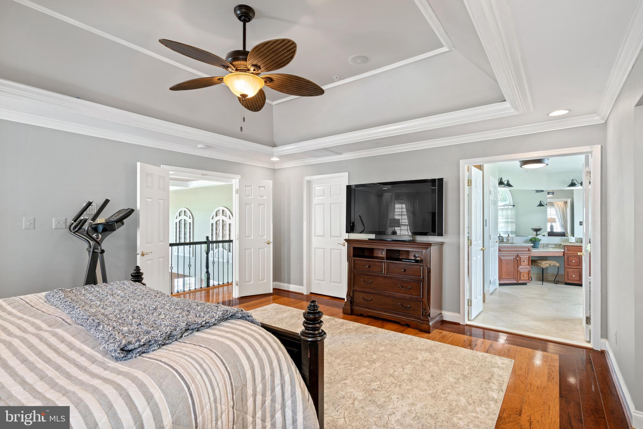 SOUTH RIDING - Residential