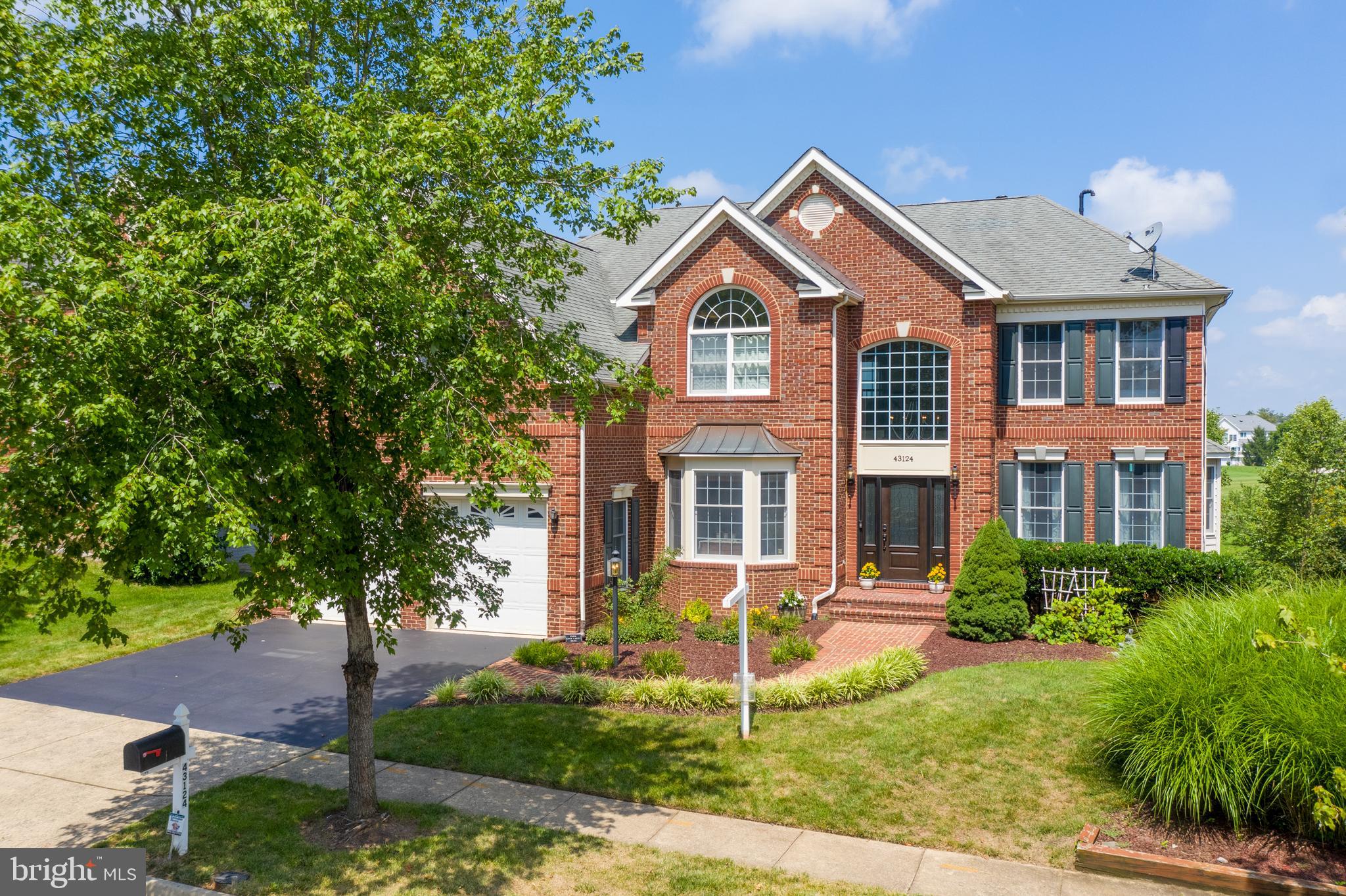 SOUTH RIDING - Residential