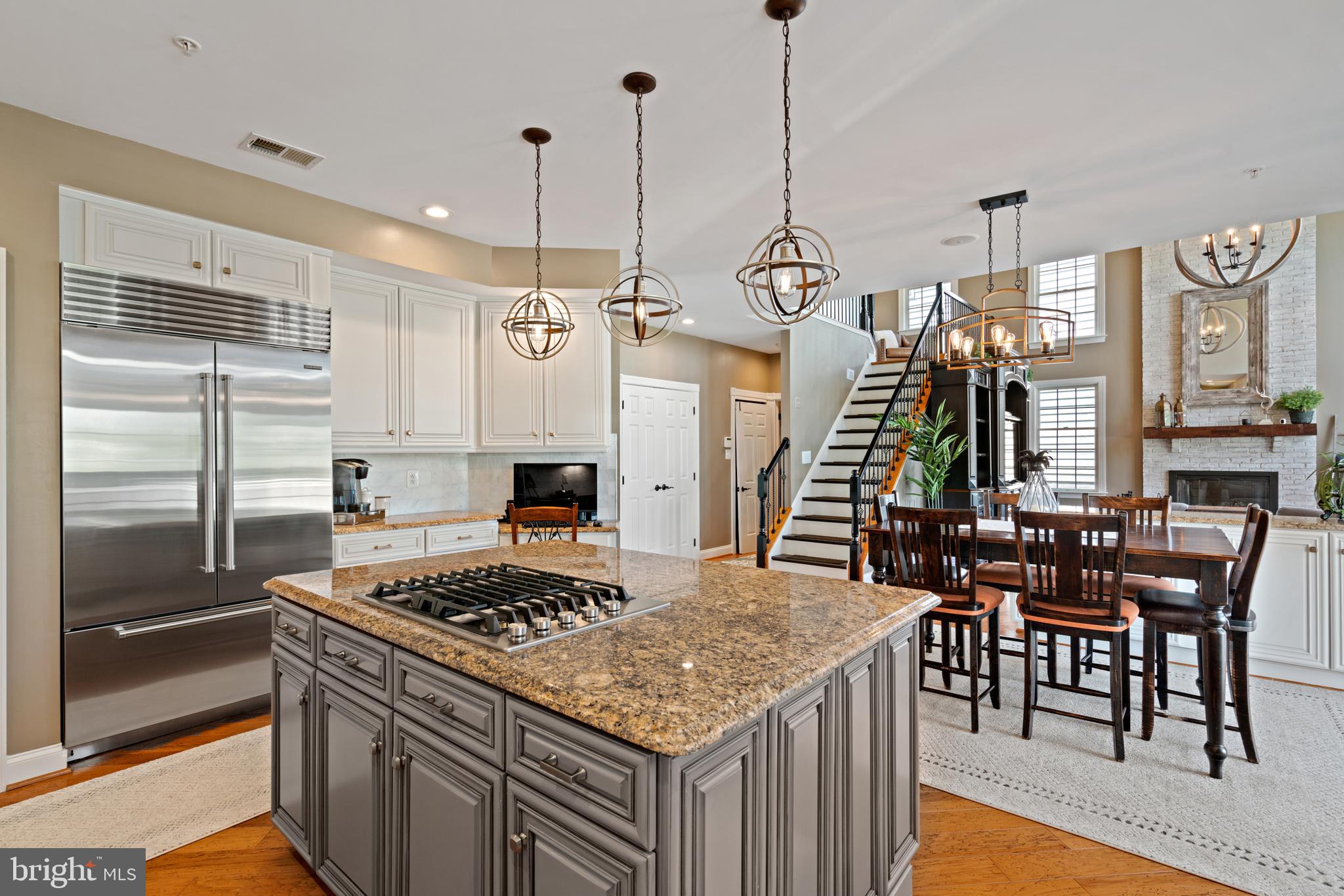 SOUTH RIDING - Residential