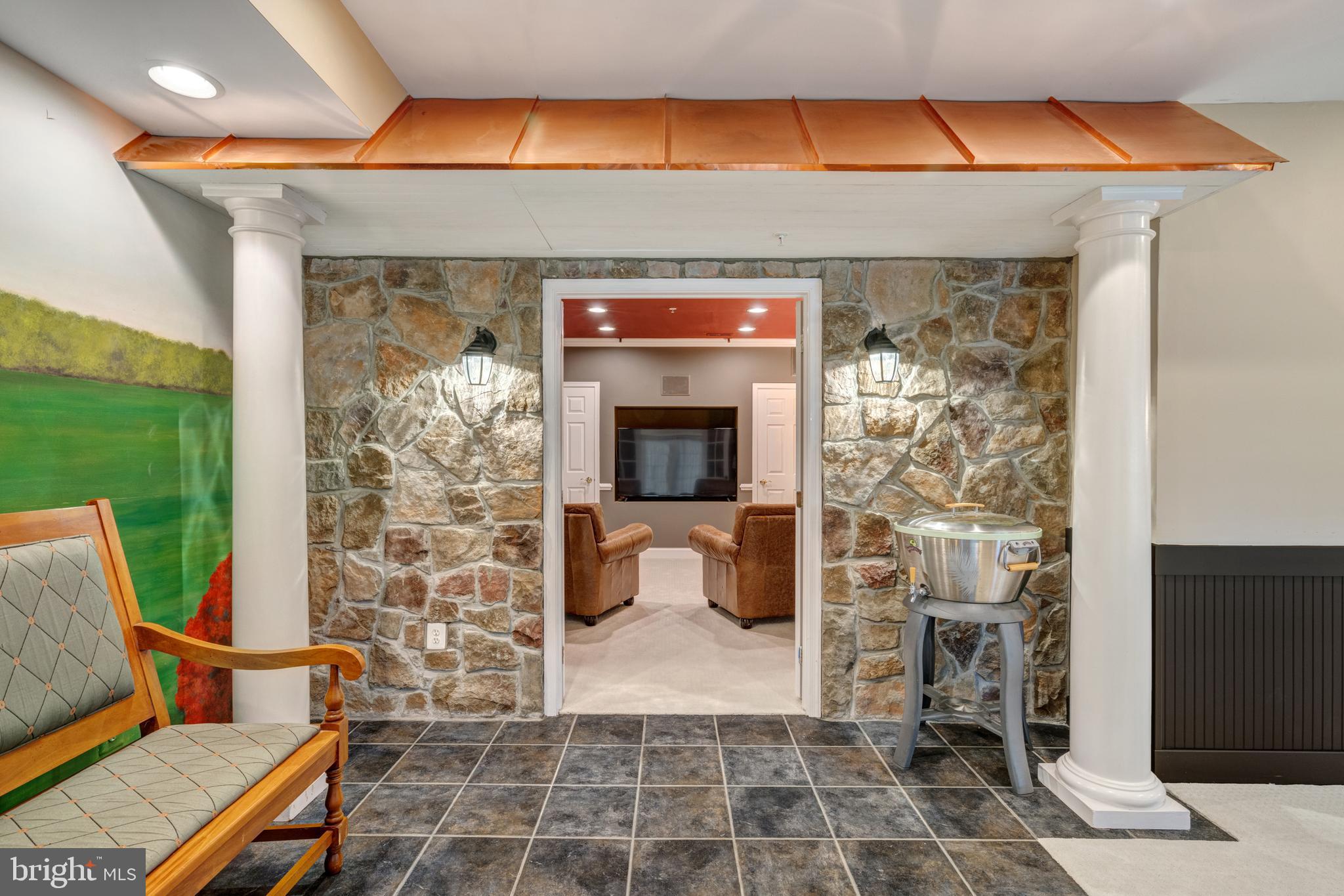 SOUTH RIDING - Residential