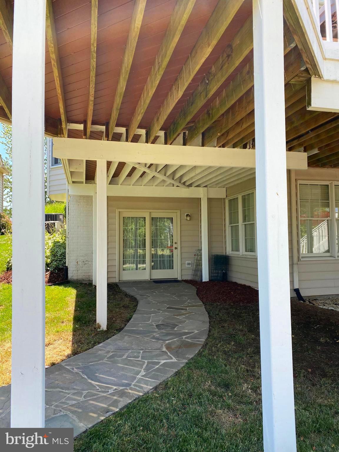 SOUTH RIDING - Residential