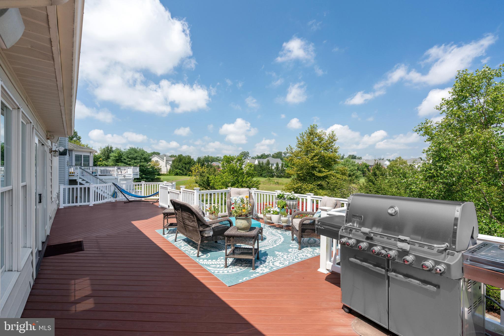 SOUTH RIDING - Residential