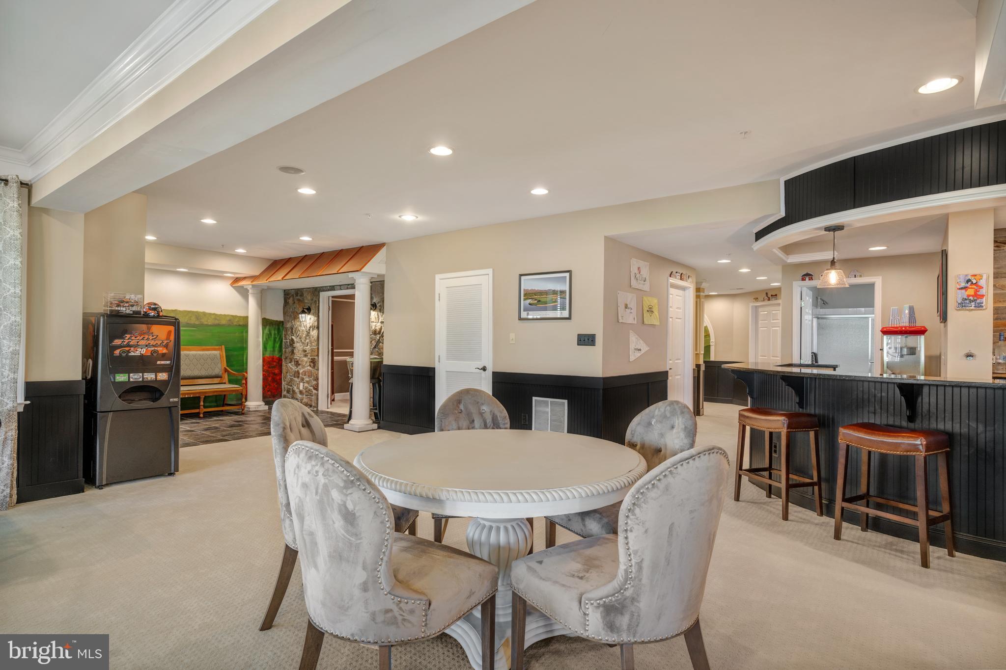 SOUTH RIDING - Residential