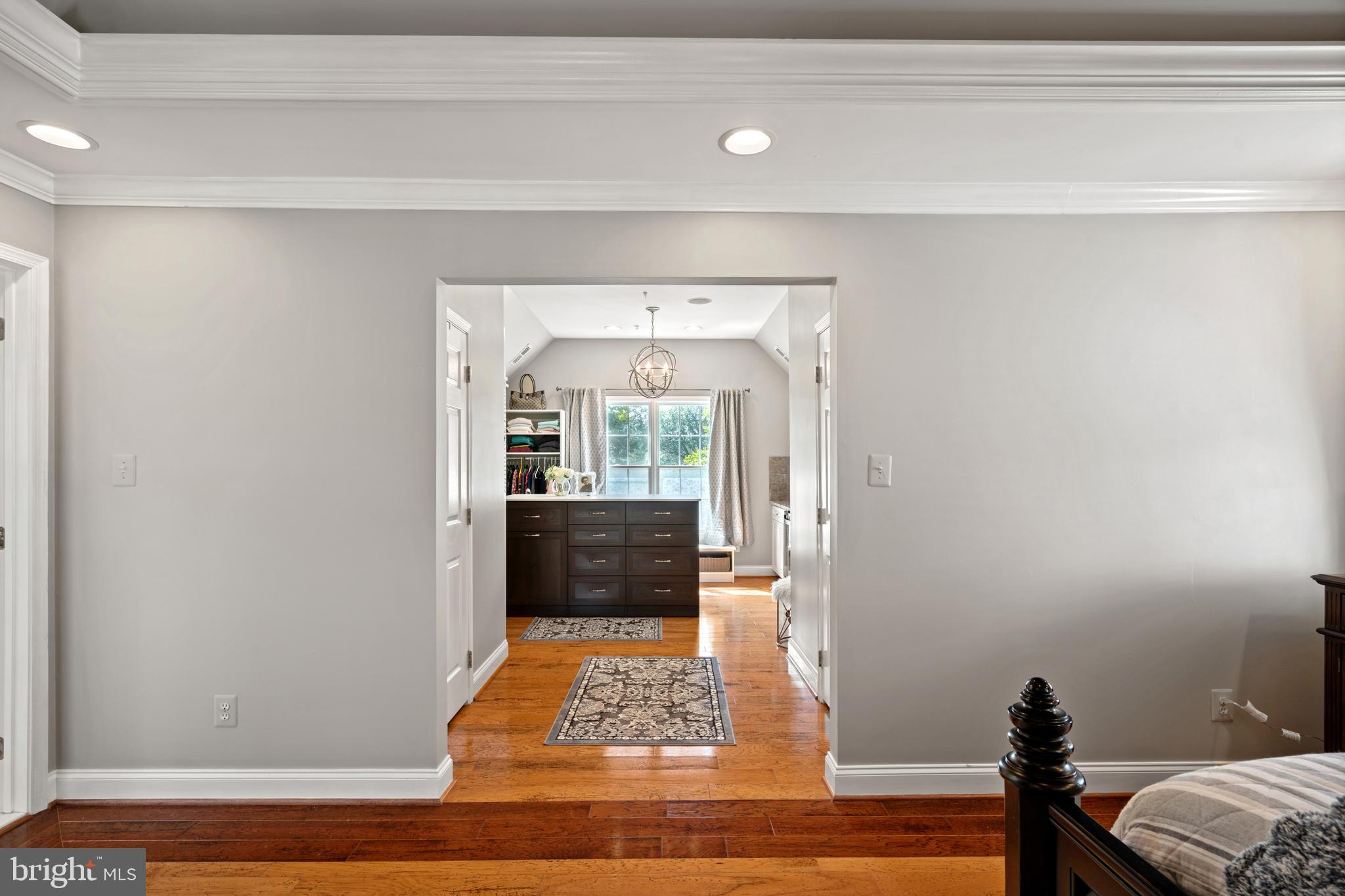 SOUTH RIDING - Residential