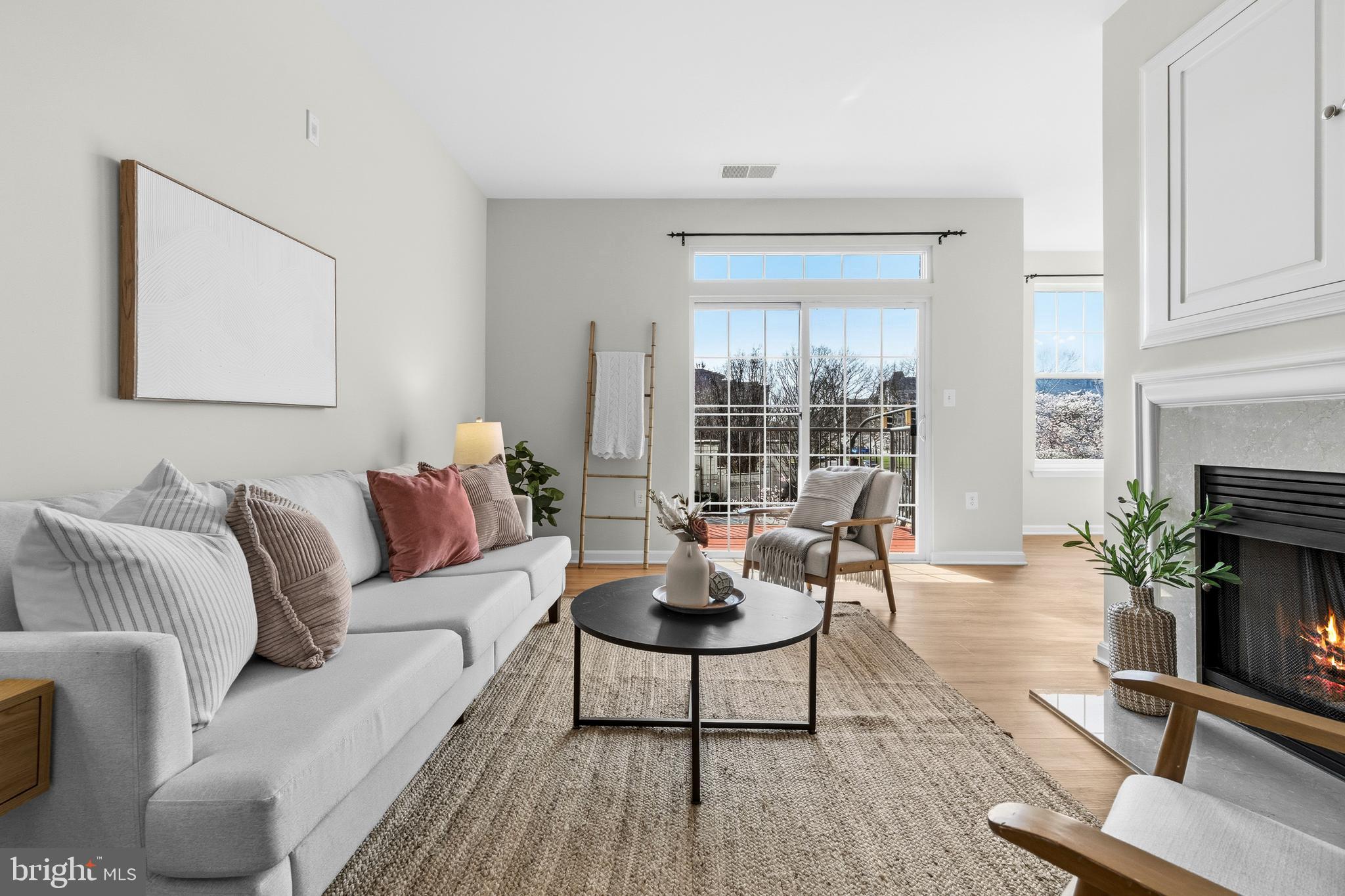 502 KING FARM BOULEVARD 207