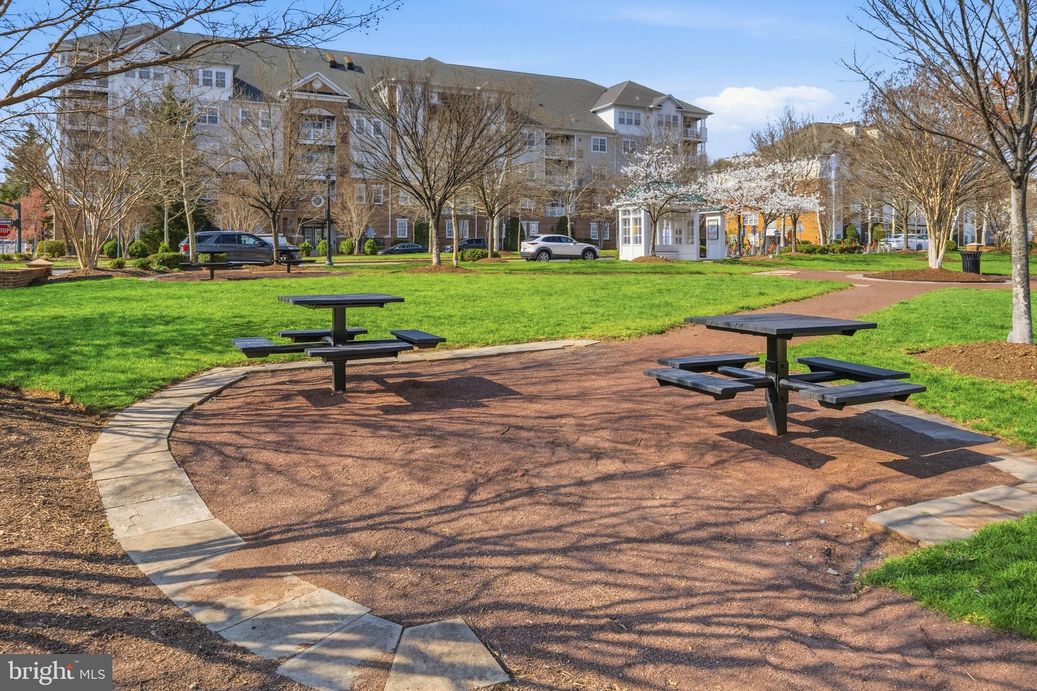 KING FARM - Residential