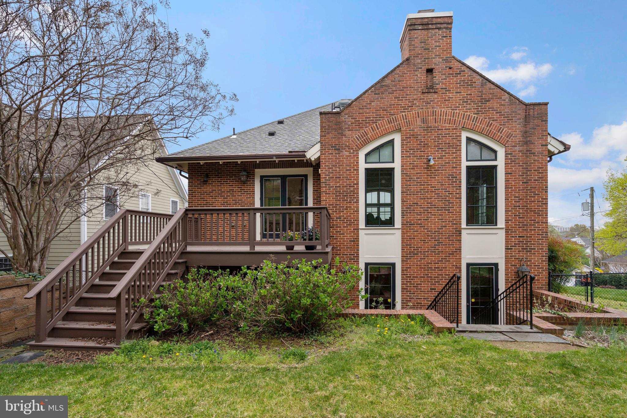 AURORA HILLS - Residential