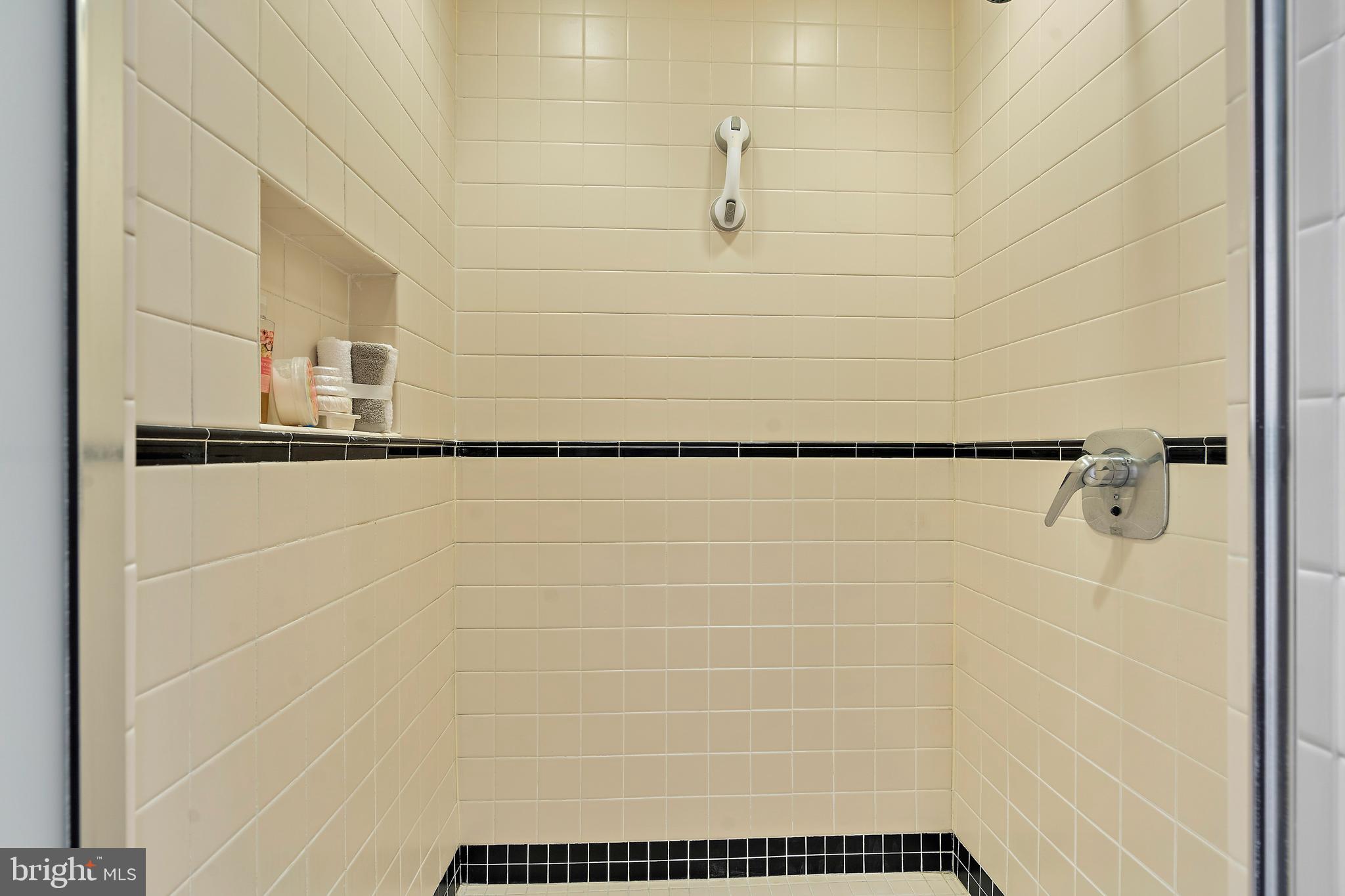 AURORA HILLS - Residential