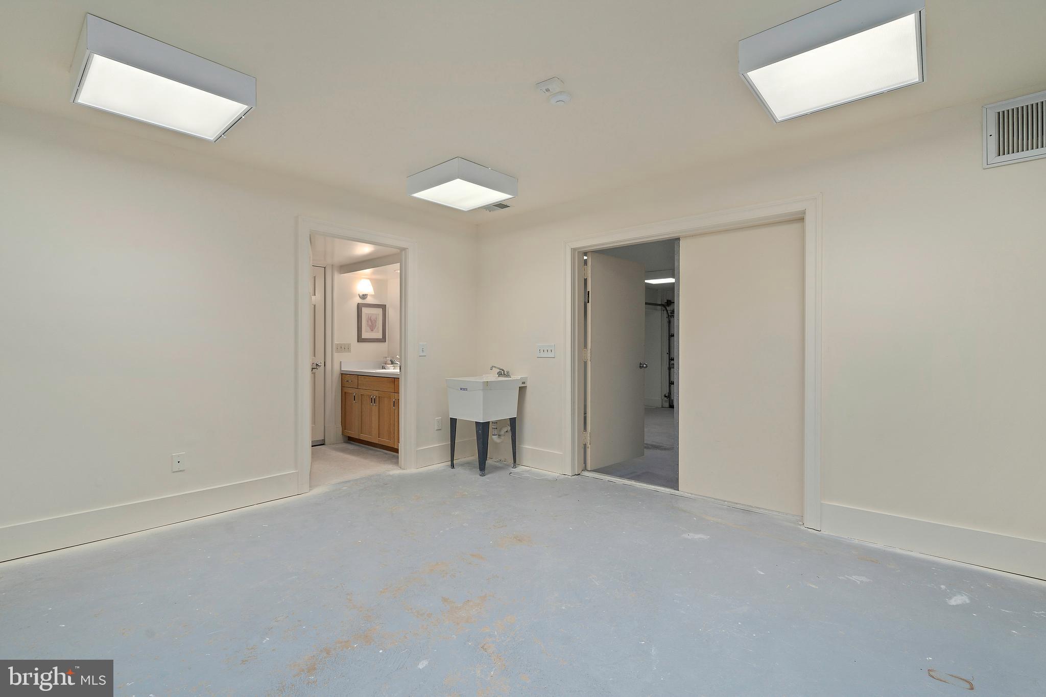 AURORA HILLS - Residential