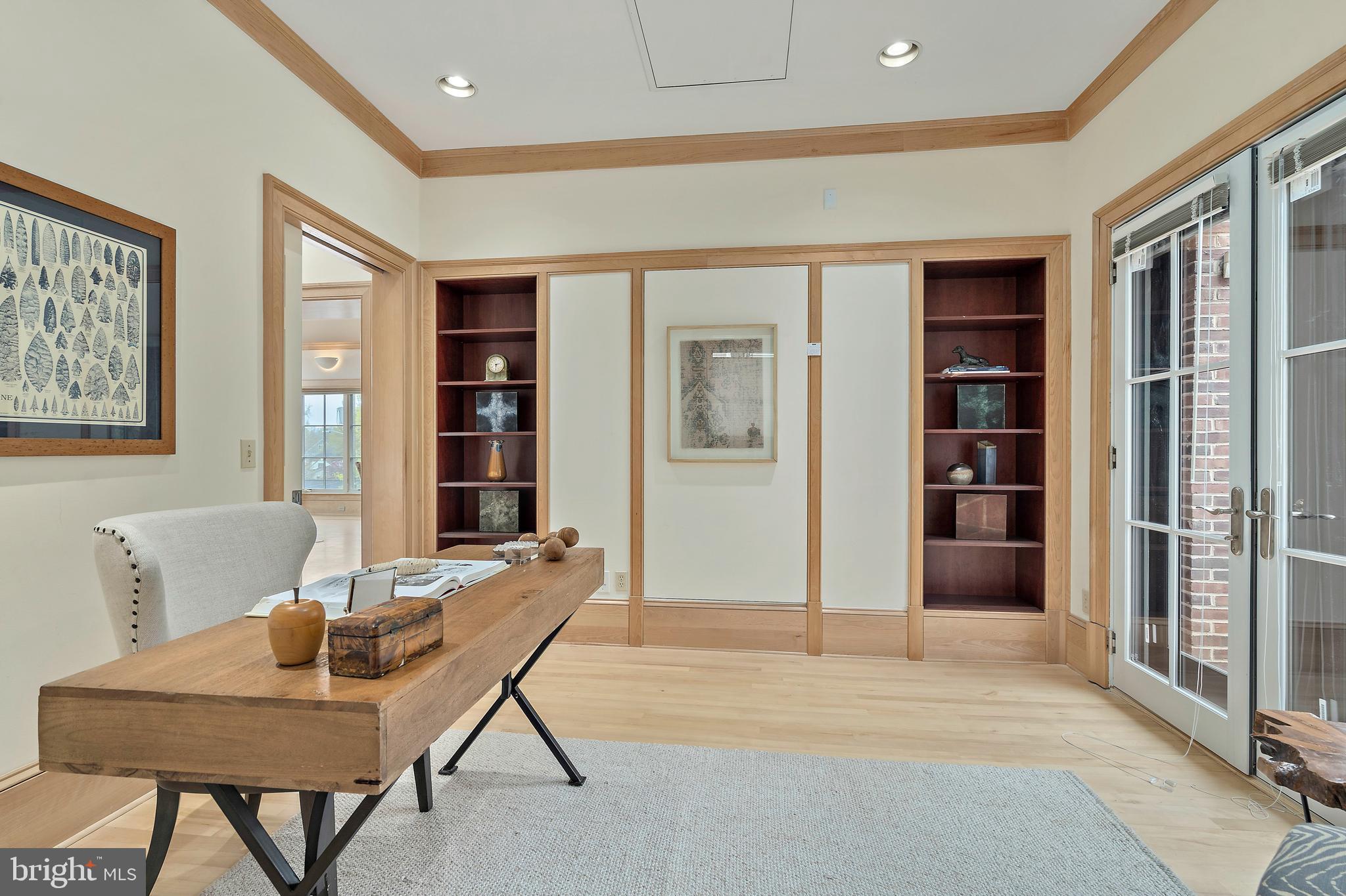 AURORA HILLS - Residential