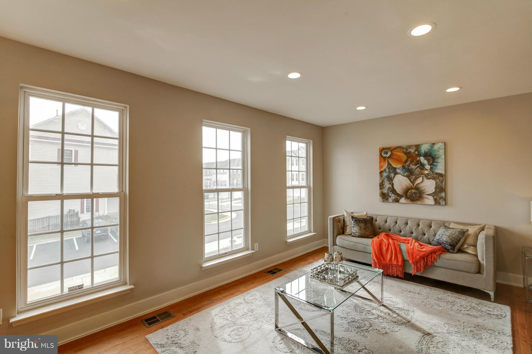 SPRING LAKES - Residential