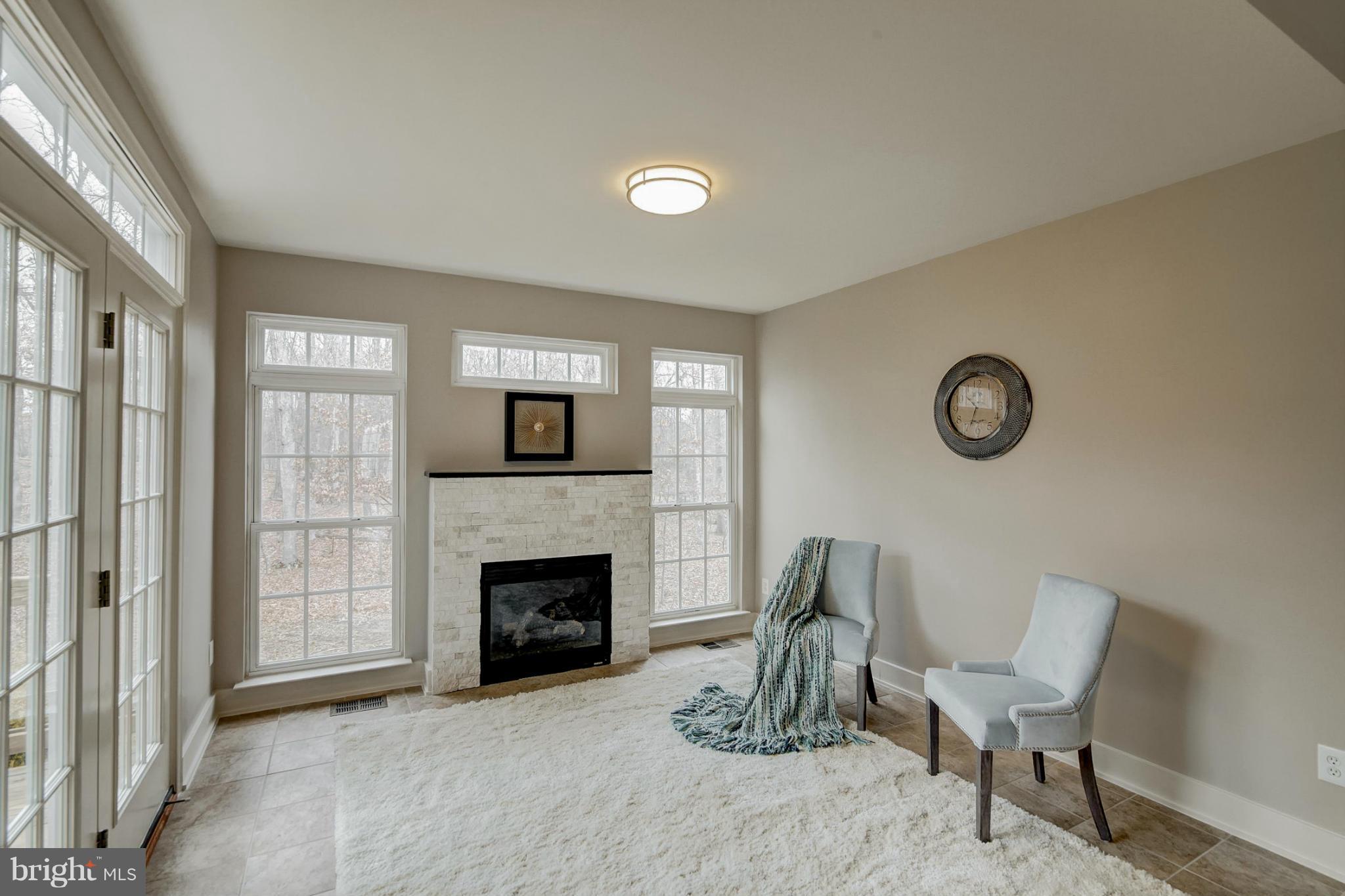 SPRING LAKES - Residential