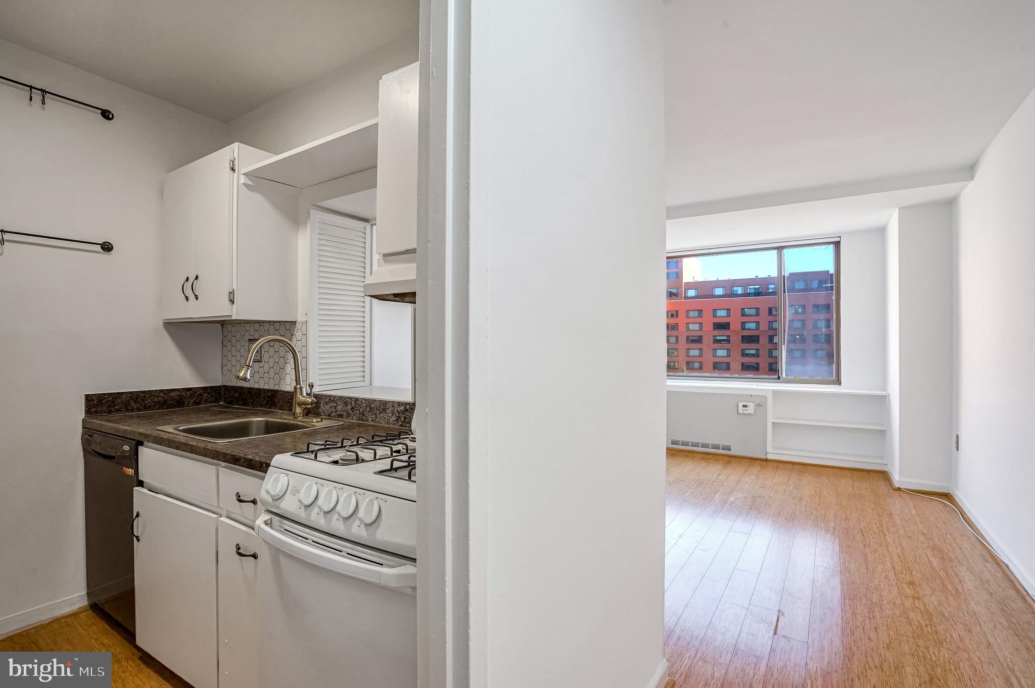 1111 ARLINGTON BOULEVARD 704