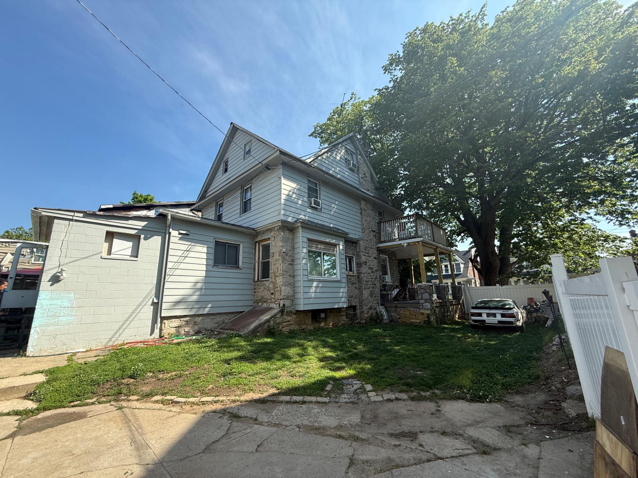 954 CHURCH LANE