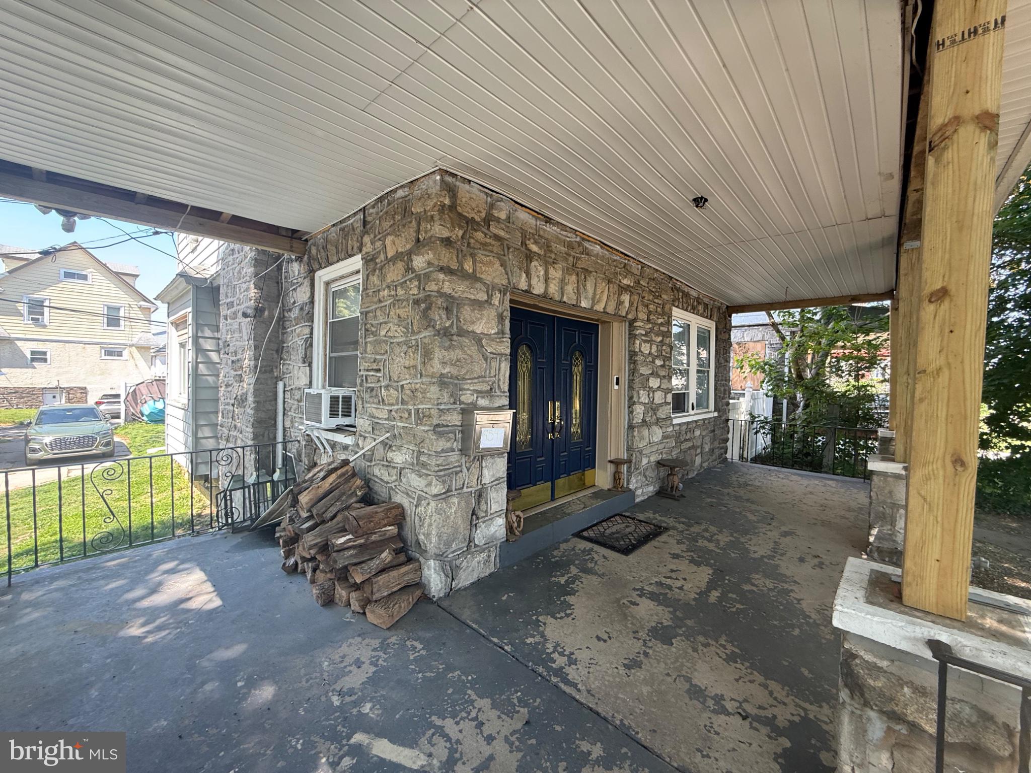 954 CHURCH LANE
