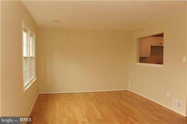 POHICK SQUARE - Residential Lease