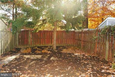 POHICK SQUARE - Residential Lease