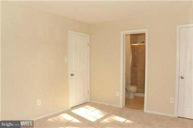 POHICK SQUARE - Residential Lease