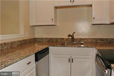 POHICK SQUARE - Residential Lease