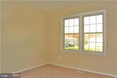 POHICK SQUARE - Residential Lease