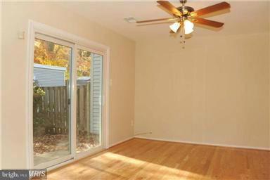 POHICK SQUARE - Residential Lease