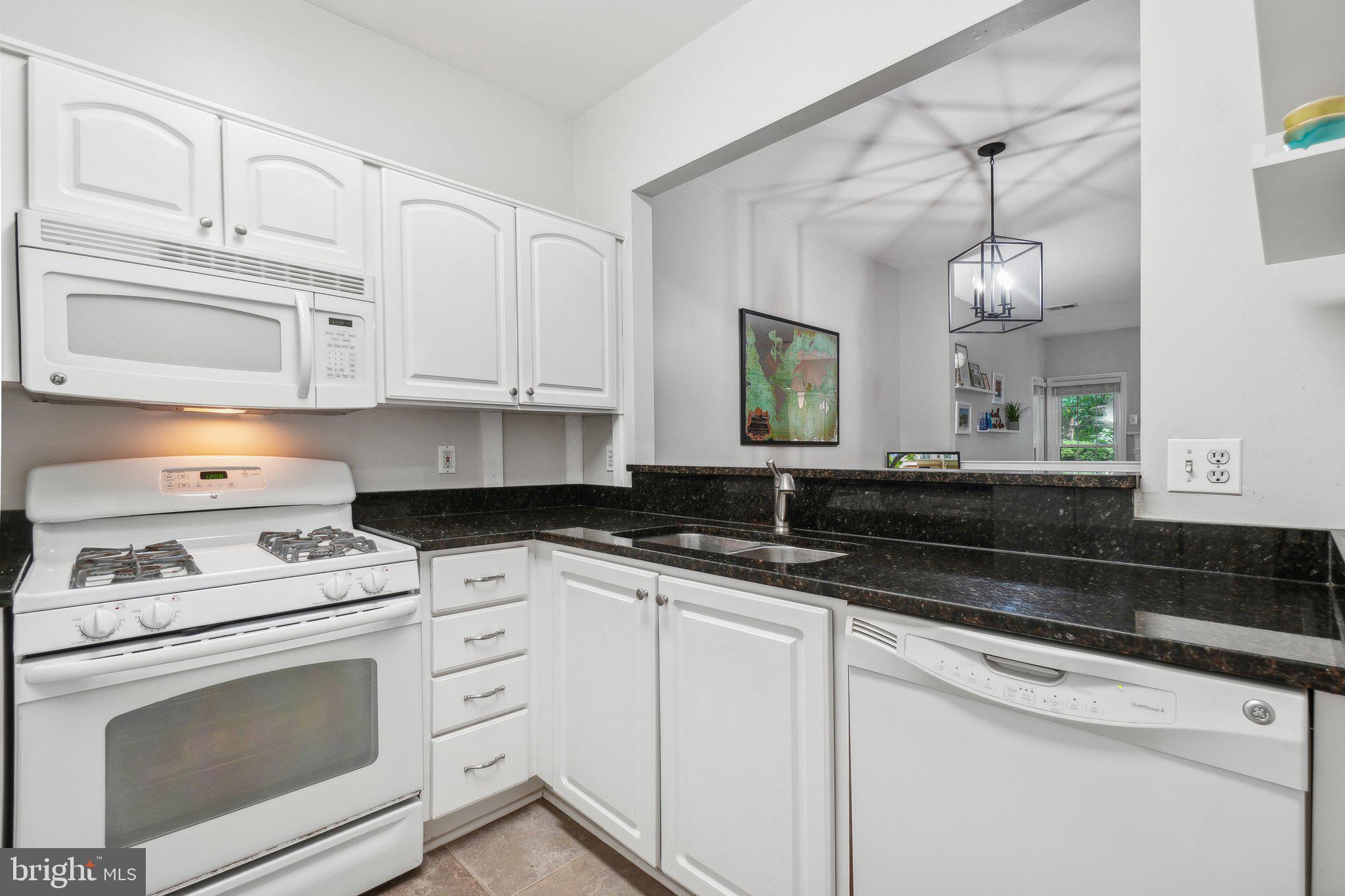 MANORS AT STONEGATE - Residential