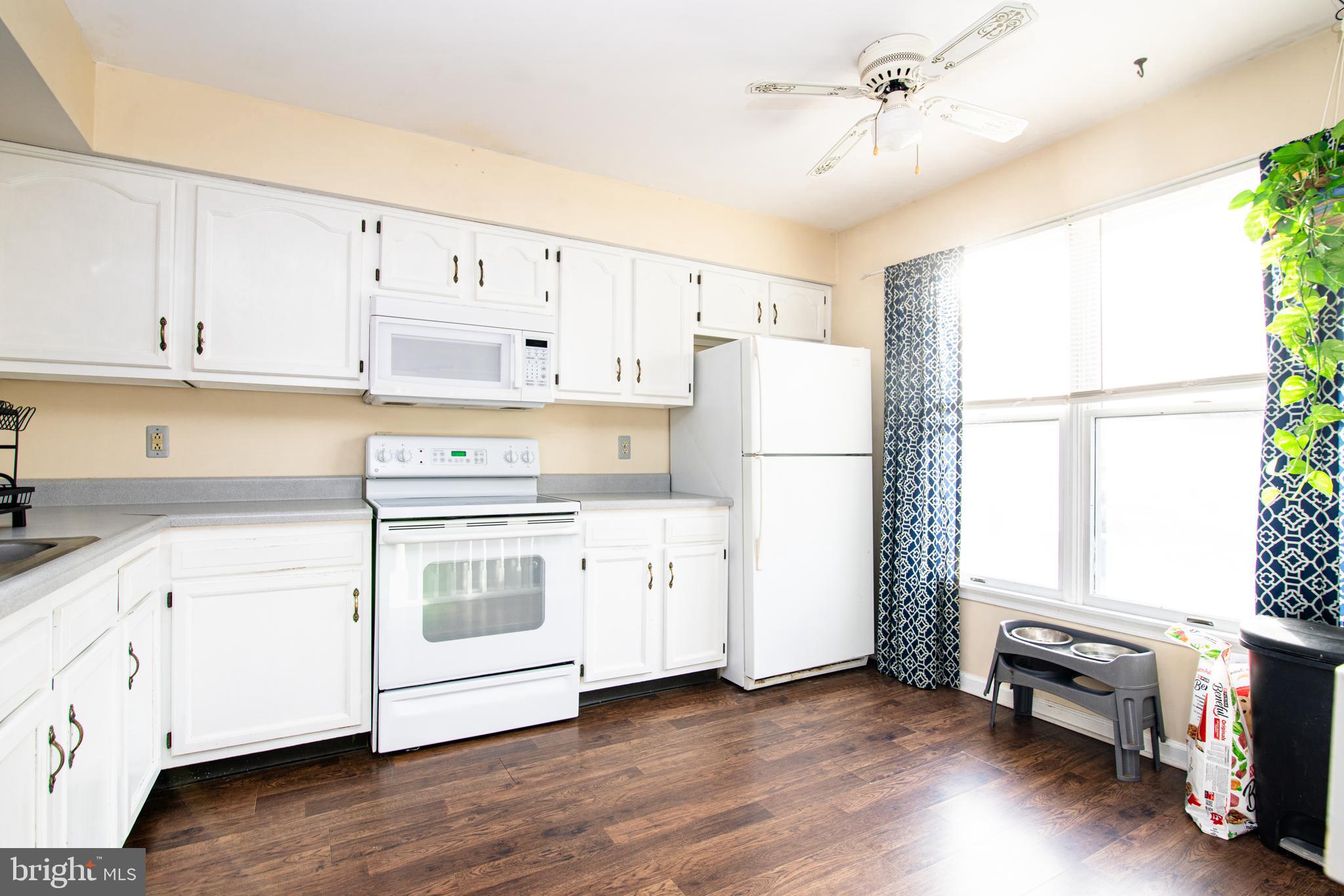 WHITEHALL WEST - Residential